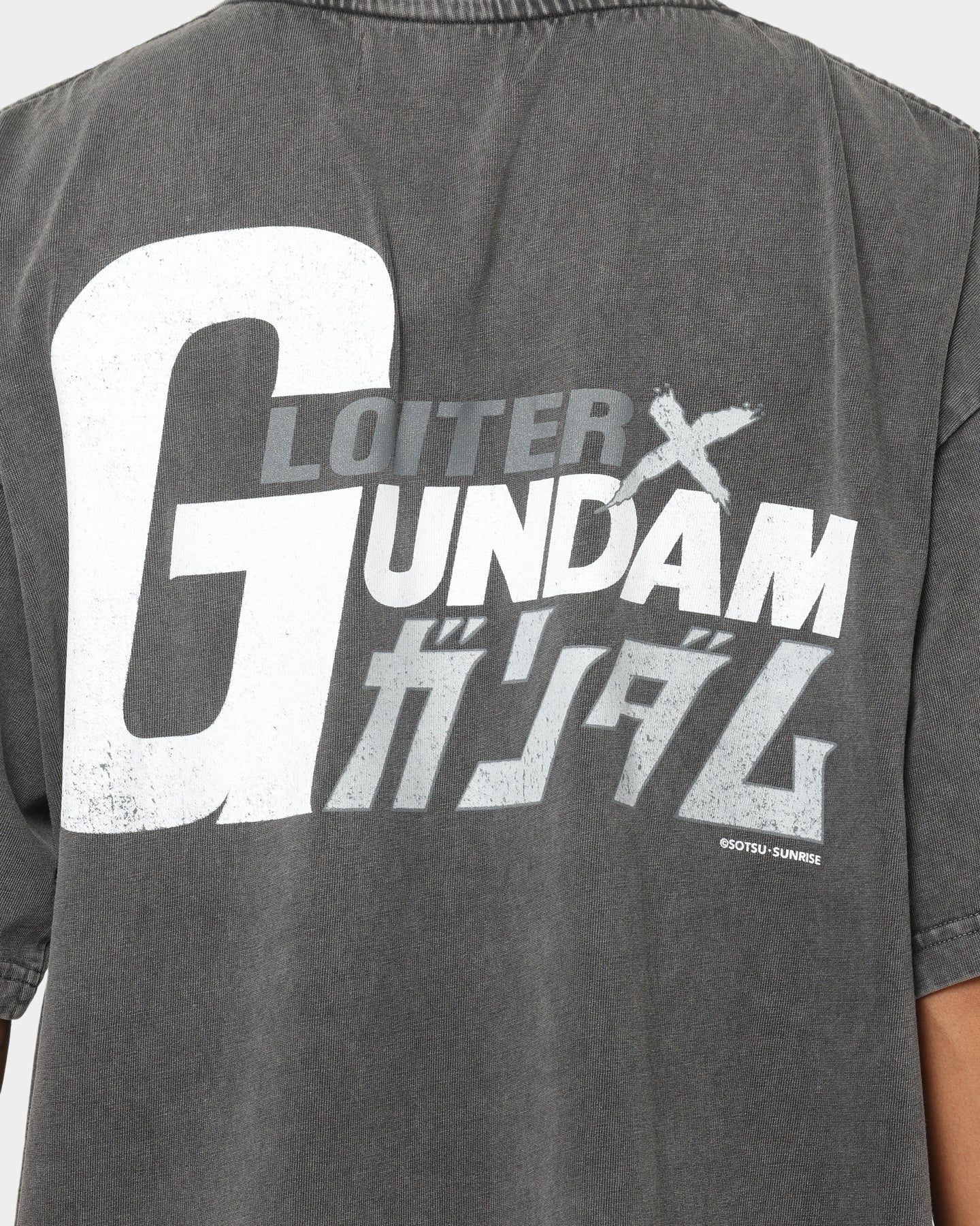 Loiter X Gundam Mecha Vintage T-Shirt Charcoal