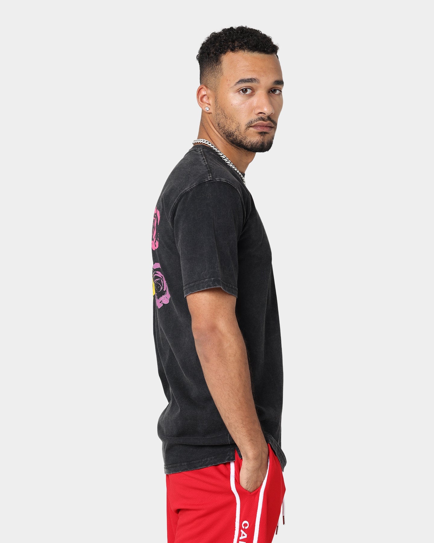 Carre Multi-Rose Vintage T-Shirt Washed Black