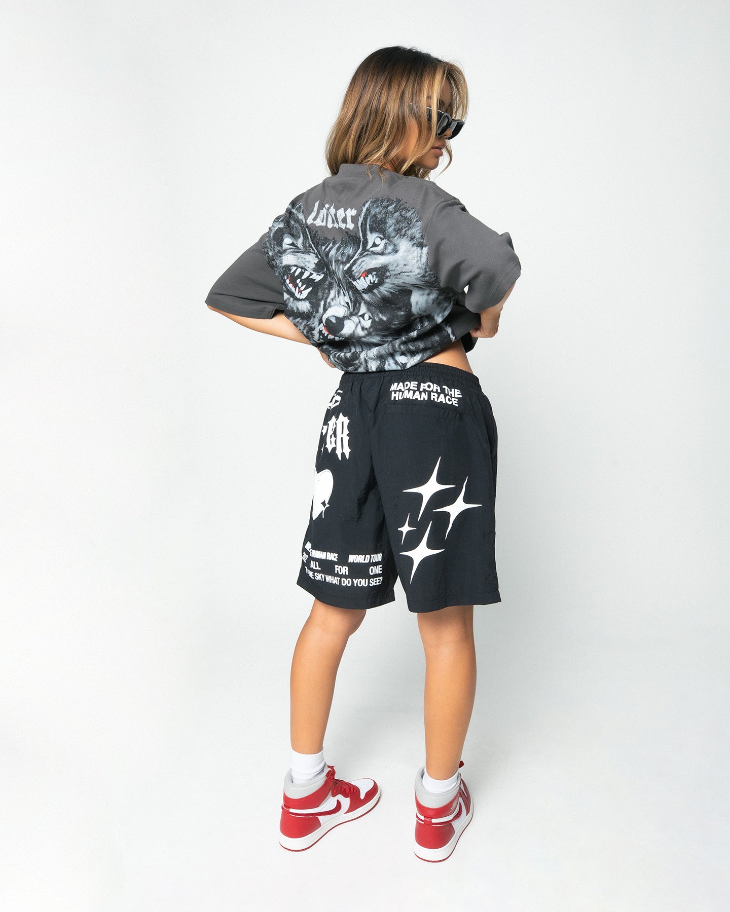 Loiter Wolf Pack Vintage T-Shirt Charcoal Style001