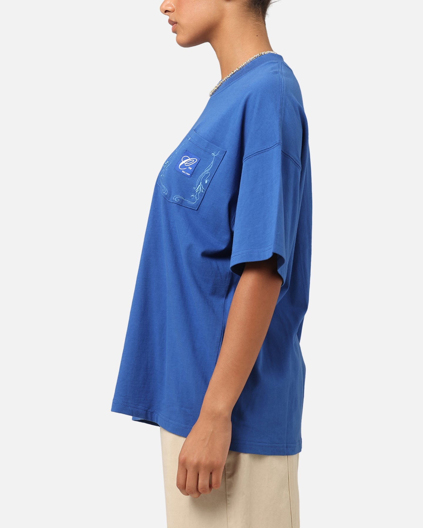 Carre Floral Pocket Oversized T-Shirt Blue Style001
