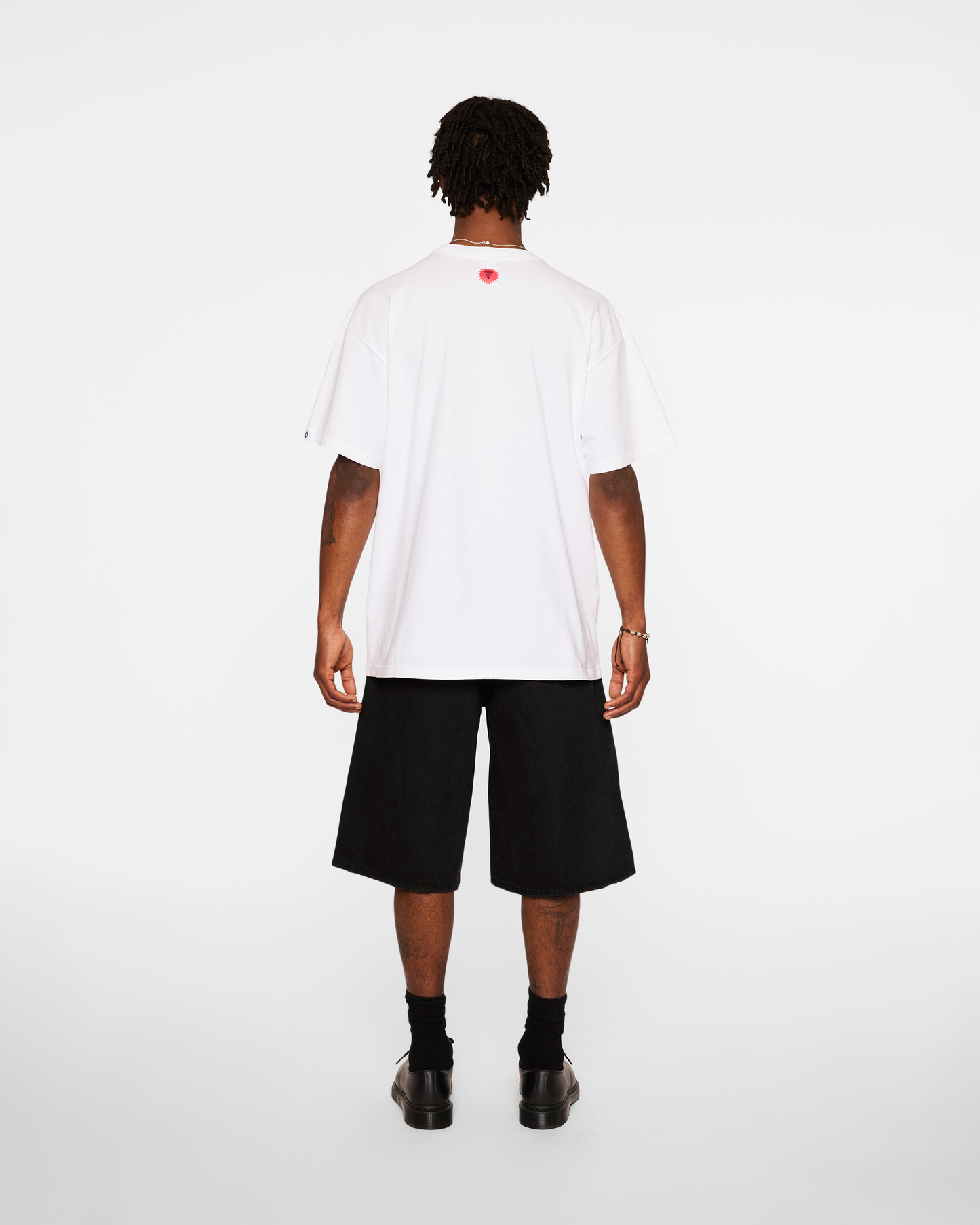 Gleam Tee