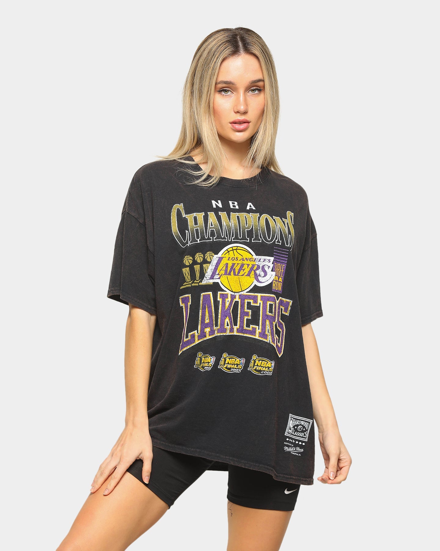Mitchell & Ness Lakers Vintage Champs Short-Sleeve T-Shirt Black Style001