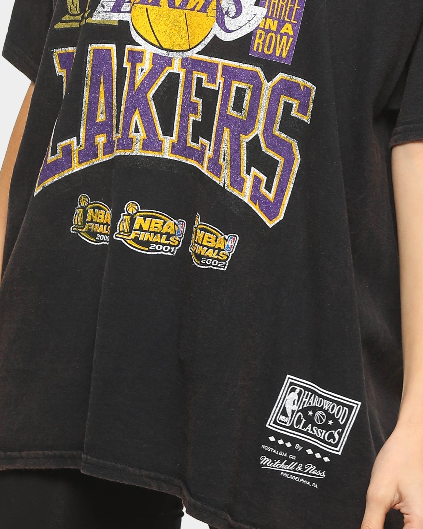 Mitchell & Ness Lakers Vintage Champs Short-Sleeve T-Shirt Black Style001