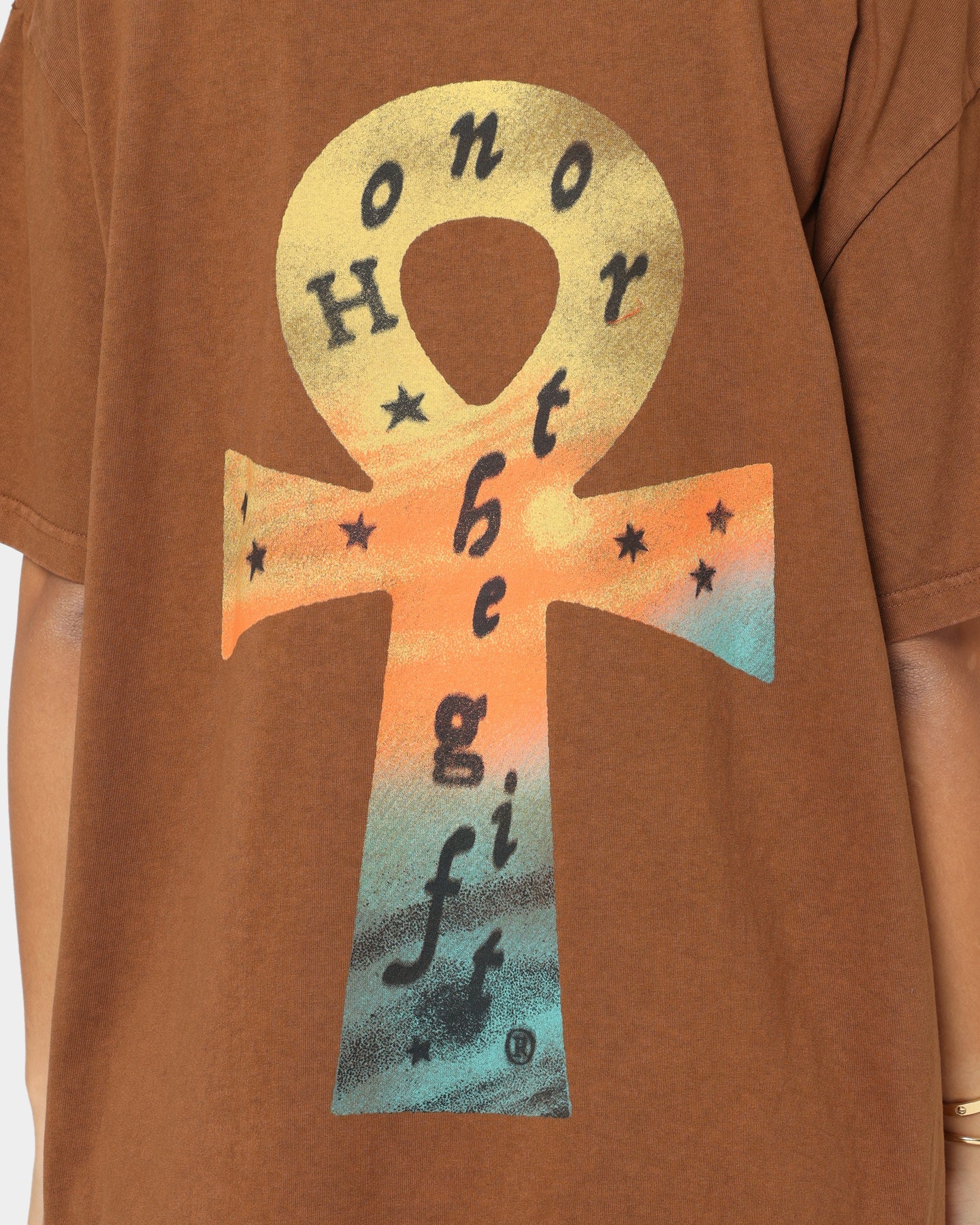 Honor The Gift Spiritual Warfare T-Shirt Brown Style001