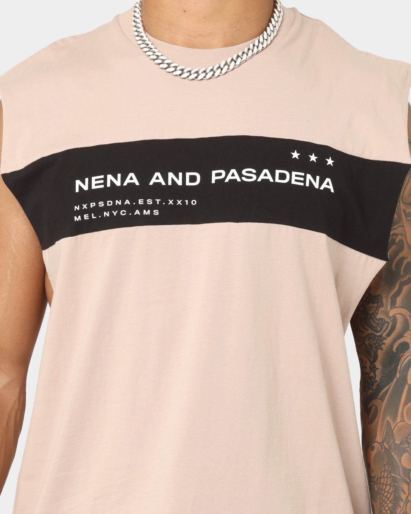 Nena and Pasadena Overthrown Scoop Back Muscle T-shirt Pigment Mushroom