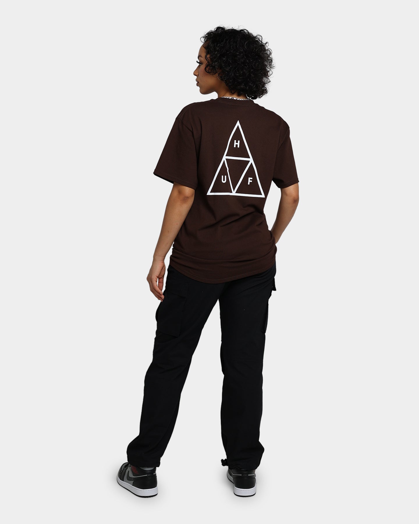 HUF Essentials T-Shirt Chocolate Style001