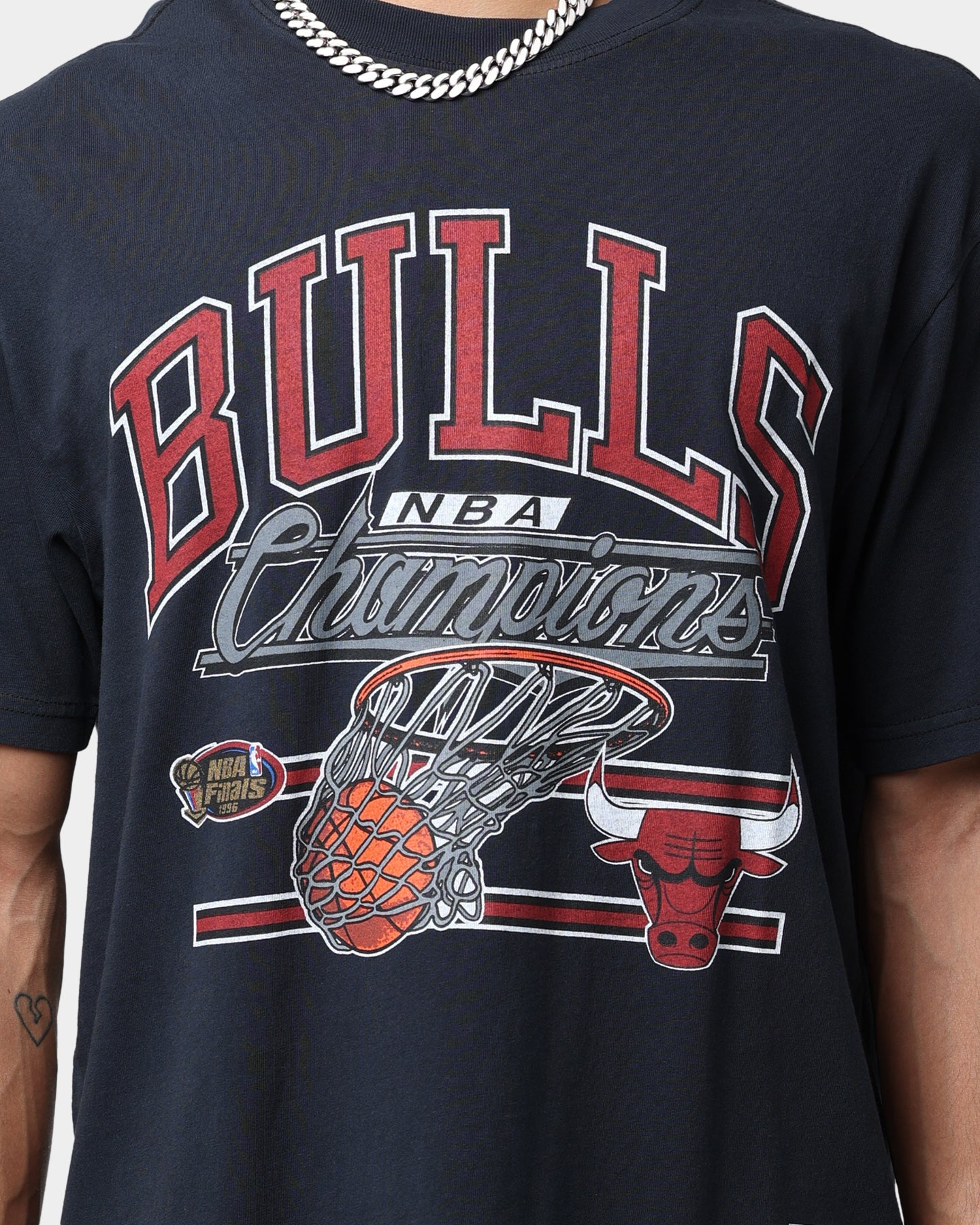 Mitchell & Ness Chicago Bulls Hoop T-Shirt Faded Black