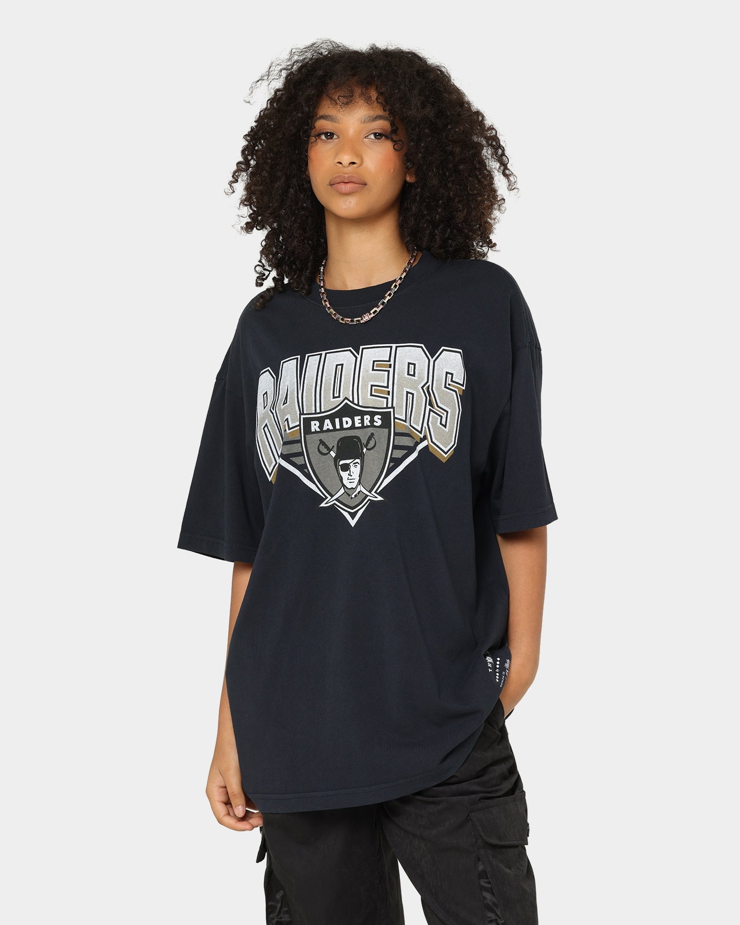 Mitchell & Ness Las Vegas Raiders Metallic Shadow T-Shirt Faded Black Style001