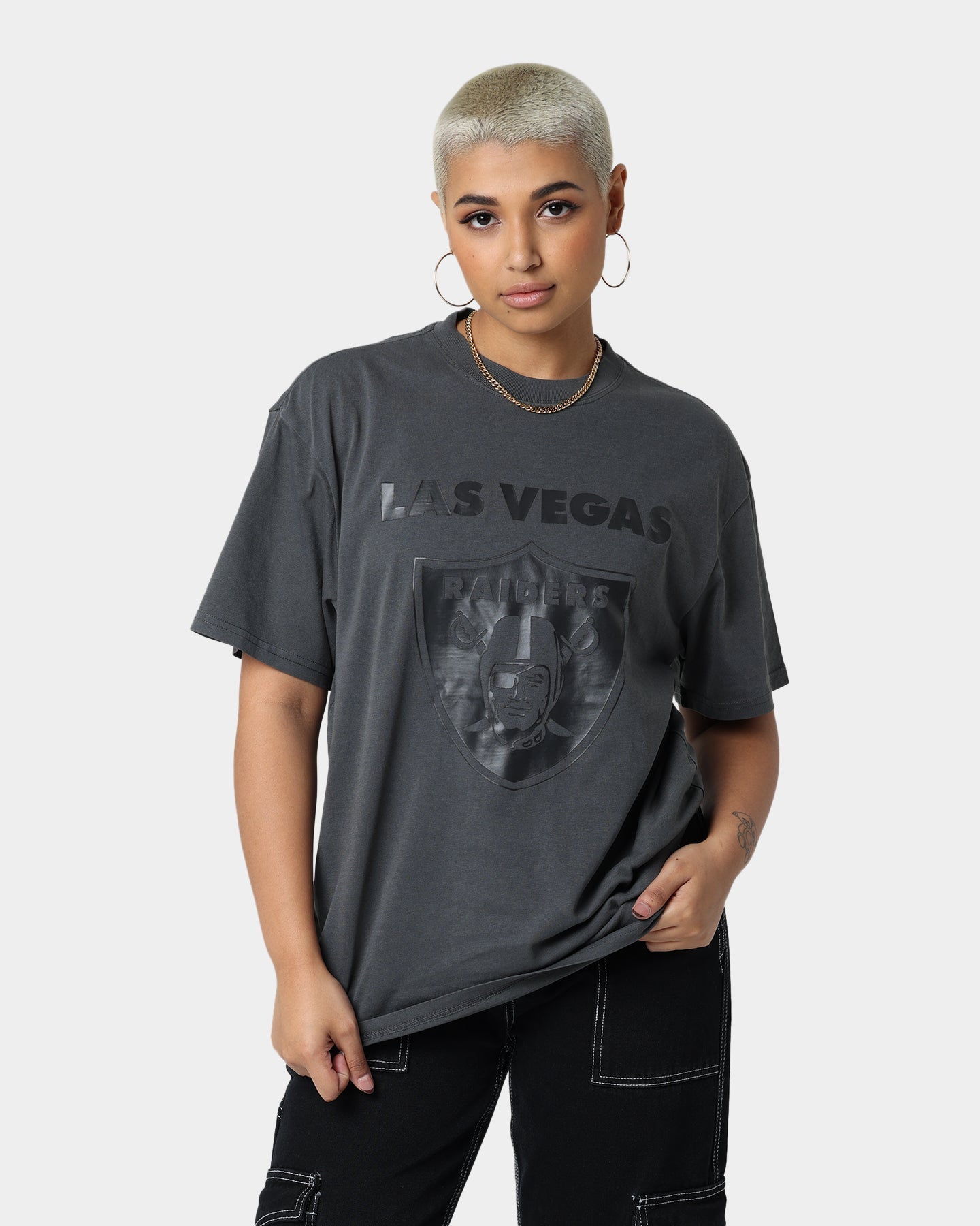 Majestic Athletic Las Vegas Raiders Tonals Logo T-Shirt Gunmetal Style001