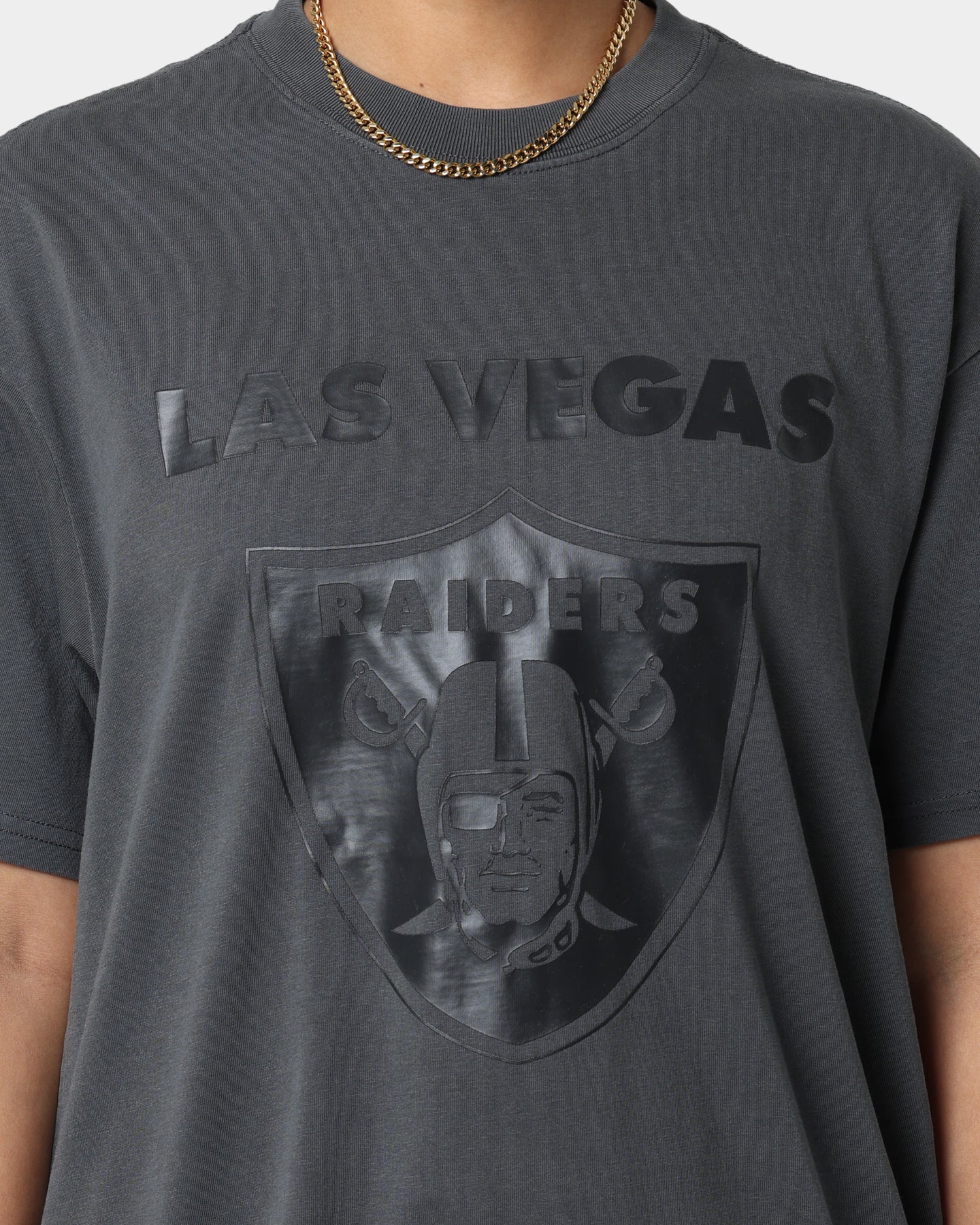 Majestic Athletic Las Vegas Raiders Tonals Logo T-Shirt Gunmetal Style001