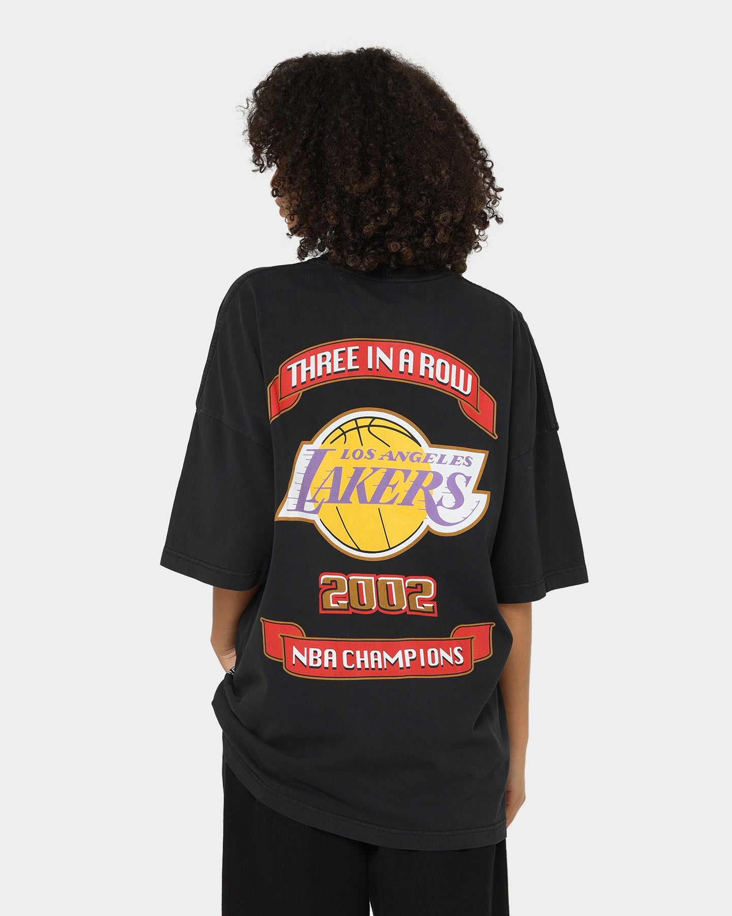 Mitchell & Ness Los Angeles Lakers 3-Peat T-Shirt Black Style001