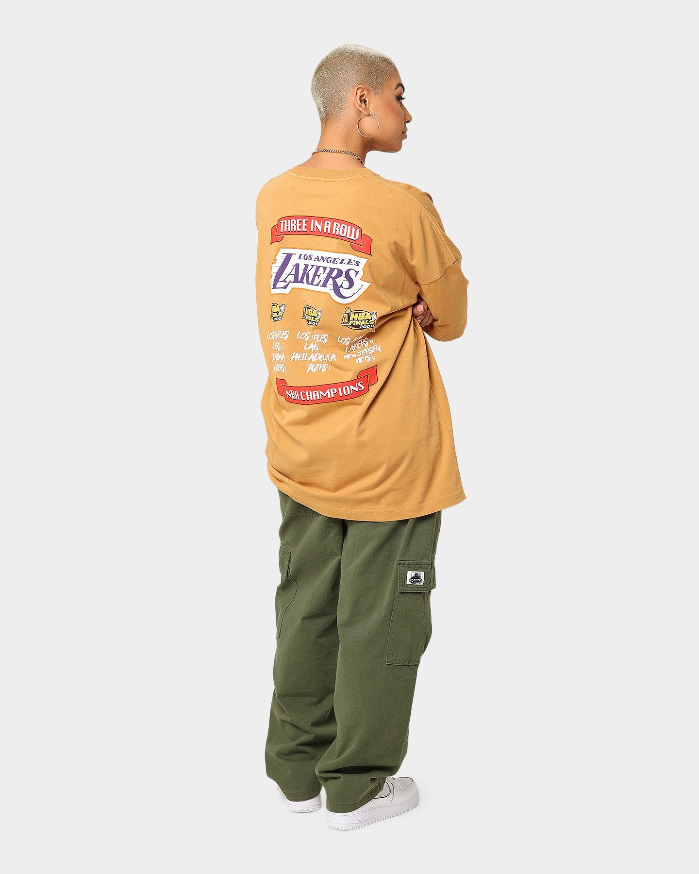 Mitchell & Ness Los Angeles Lakers 3-Peat T-Shirt Bone Brown Style001