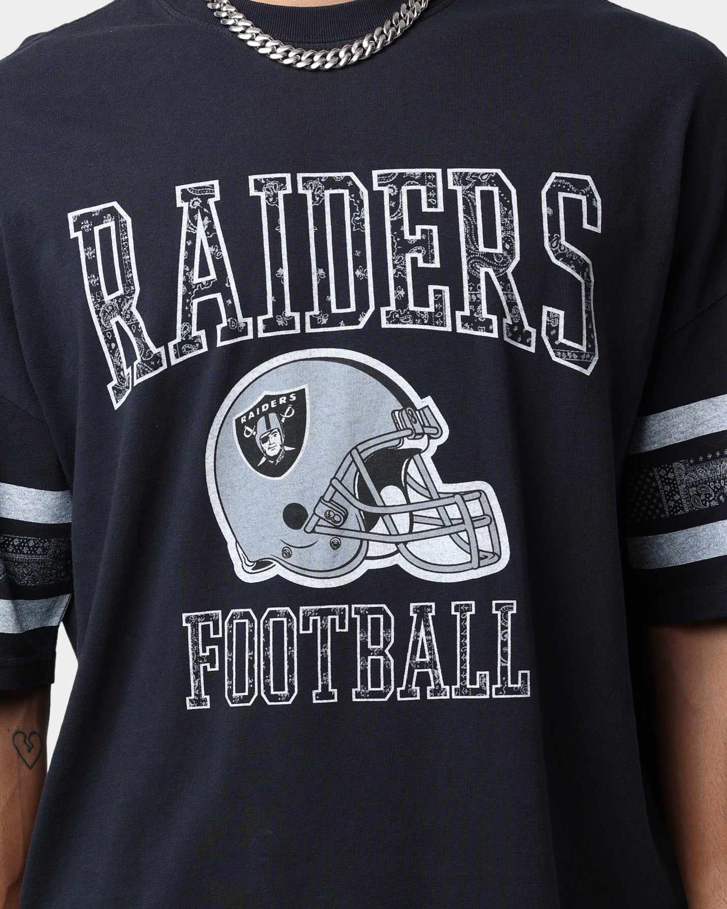 Majestic Athletic Las Vegas Raiders Stripe Vintage T-Shirt Faded Black