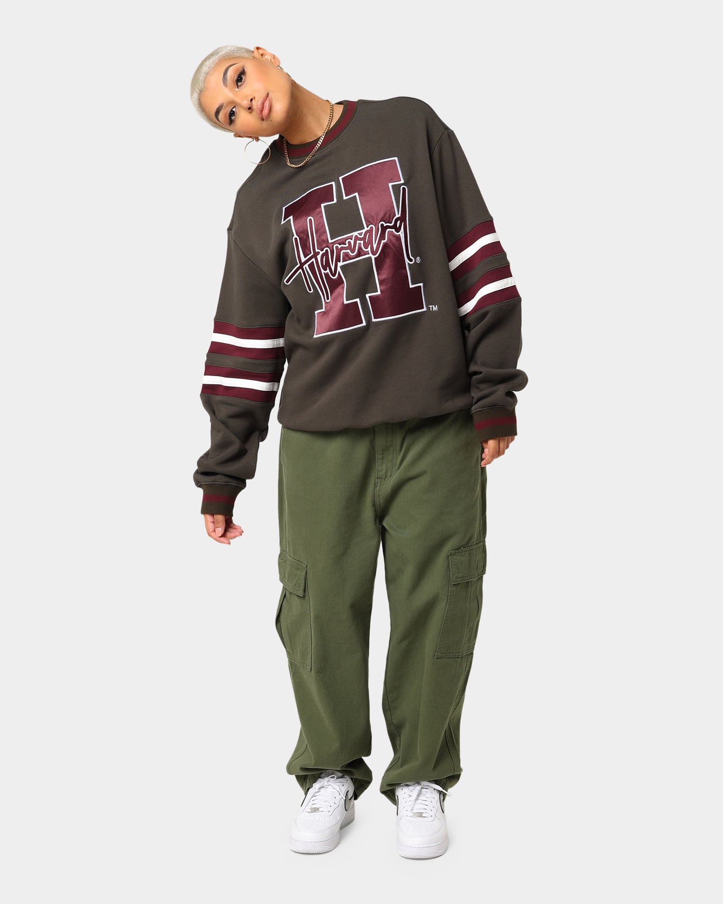 National Collegiate Athletic Association Harvard Letter Mark Panel Crewneck Steel Style001