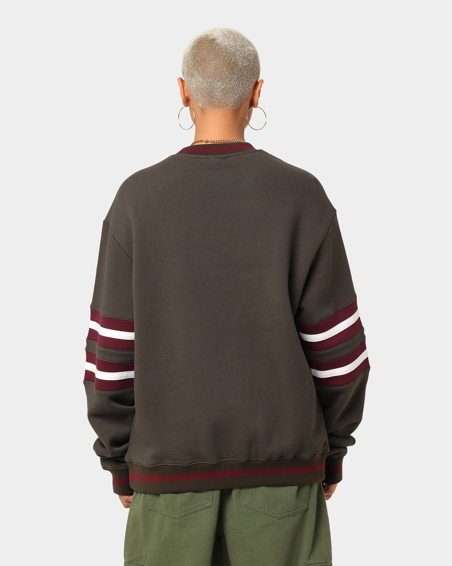 National Collegiate Athletic Association Harvard Letter Mark Panel Crewneck Steel Style001