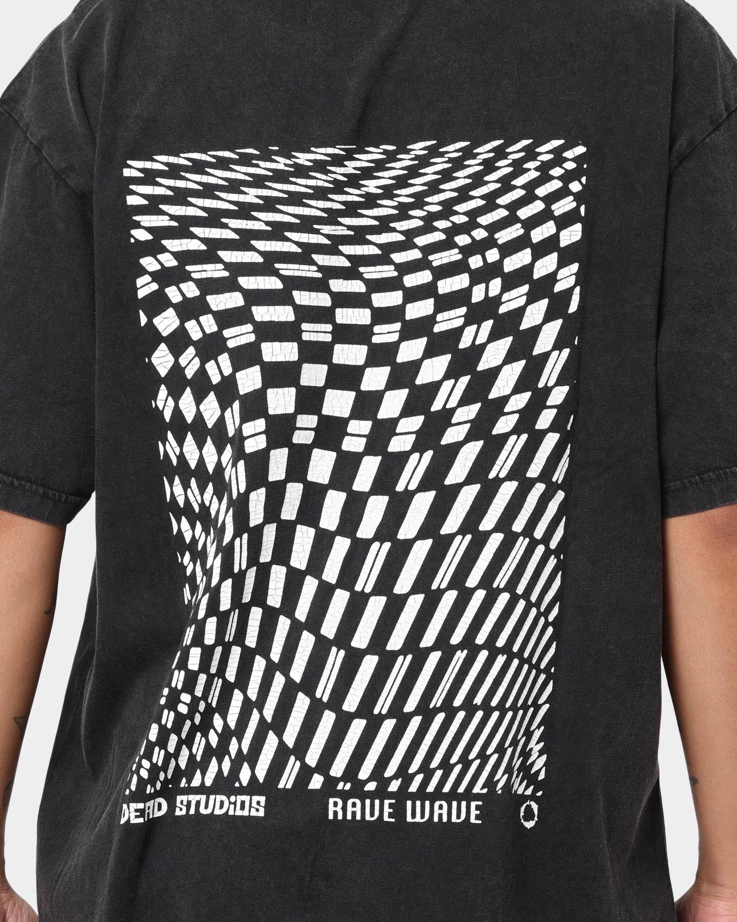 Dead Studios Rave Wave Vintage T-Shirt Vintage Black