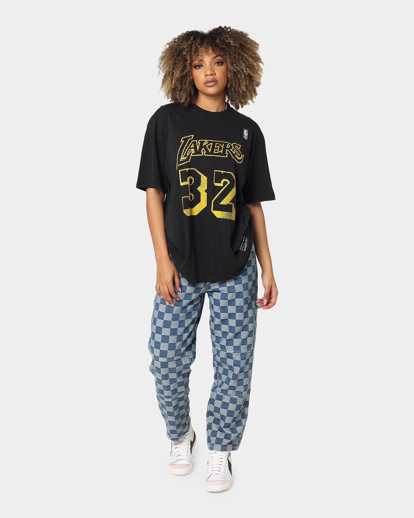 Mitchell & Ness Los Angeles Lakers Magic Johnson #32 N&N Vintage T-Shirt Faded Black Style001