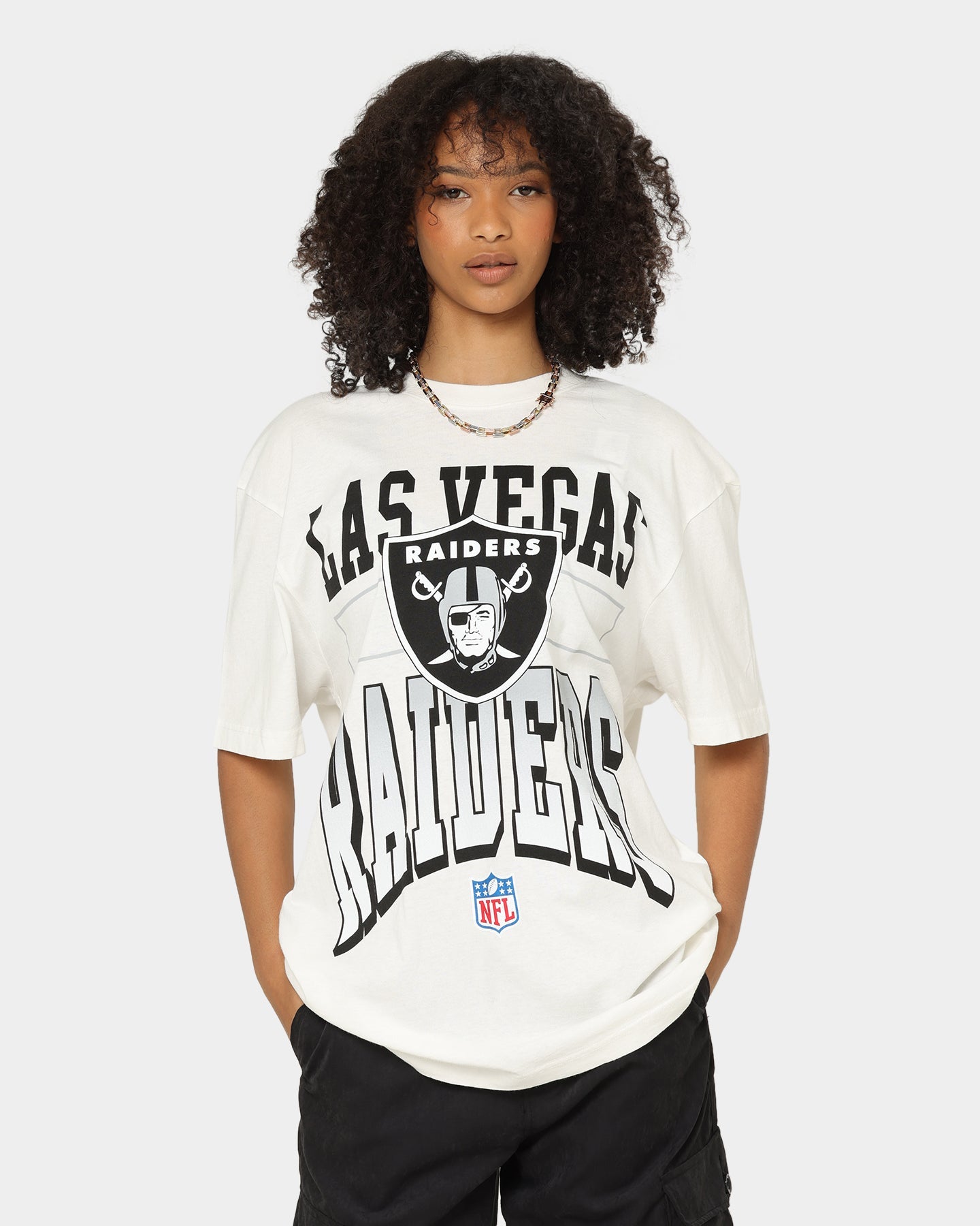 Majestic Athletic Las Vegas Raiders Vintage Sports Graphic T-Shirt Vintage White Style001