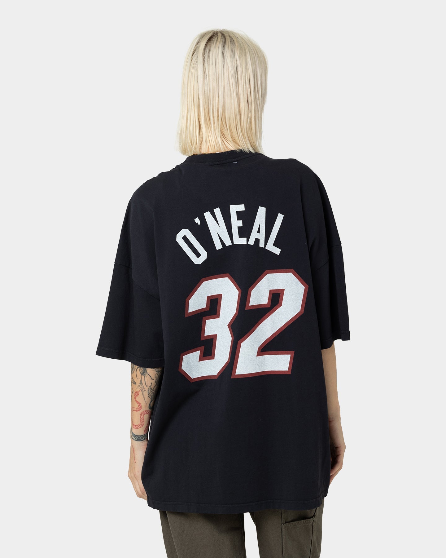 Mitchell & Ness Miami Heat Shaquille O'Neal #32 N&N Oversized T-Shirt Black Style001