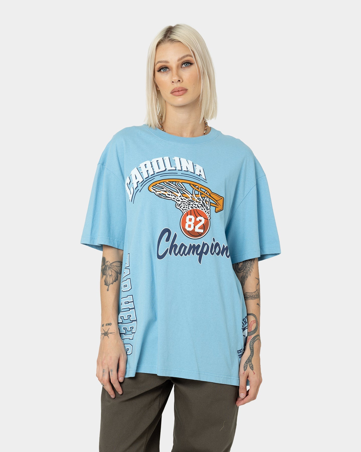 Mitchell & Ness UNC Tar Heels Simply The Best T-Shirt UNC Blue Style001