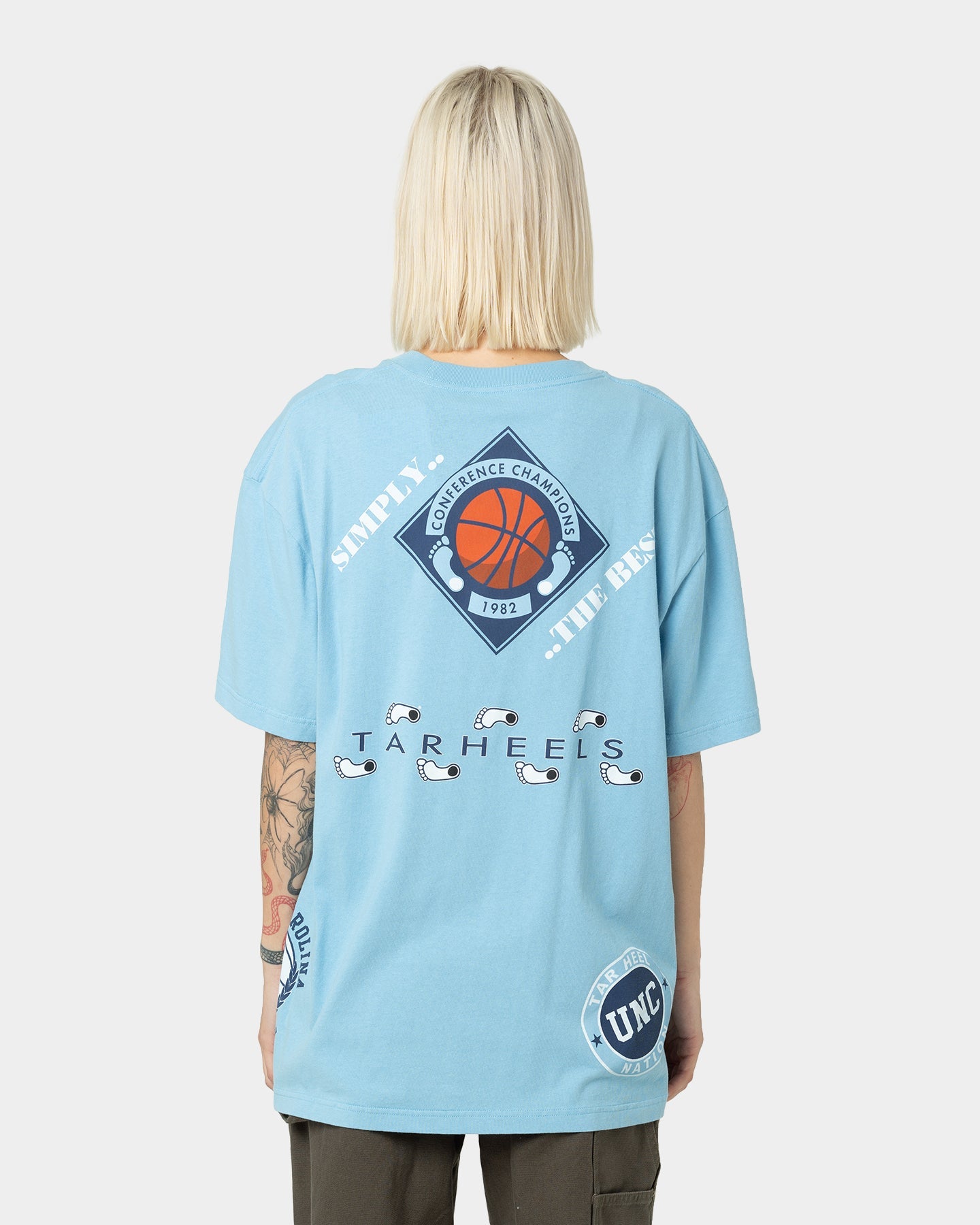 Mitchell & Ness UNC Tar Heels Simply The Best T-Shirt UNC Blue Style001