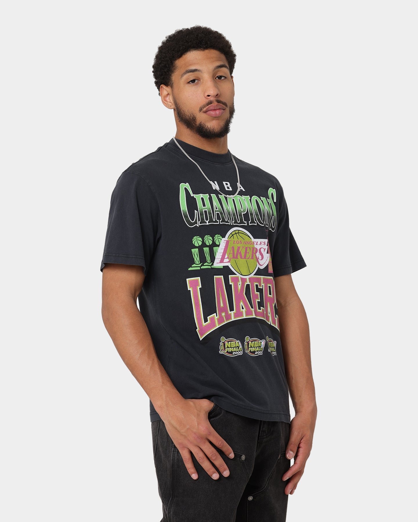 Mitchell & Ness Los Angeles Lakers '00-'02 Champions Neon Vintage T-Shirt Faded Black