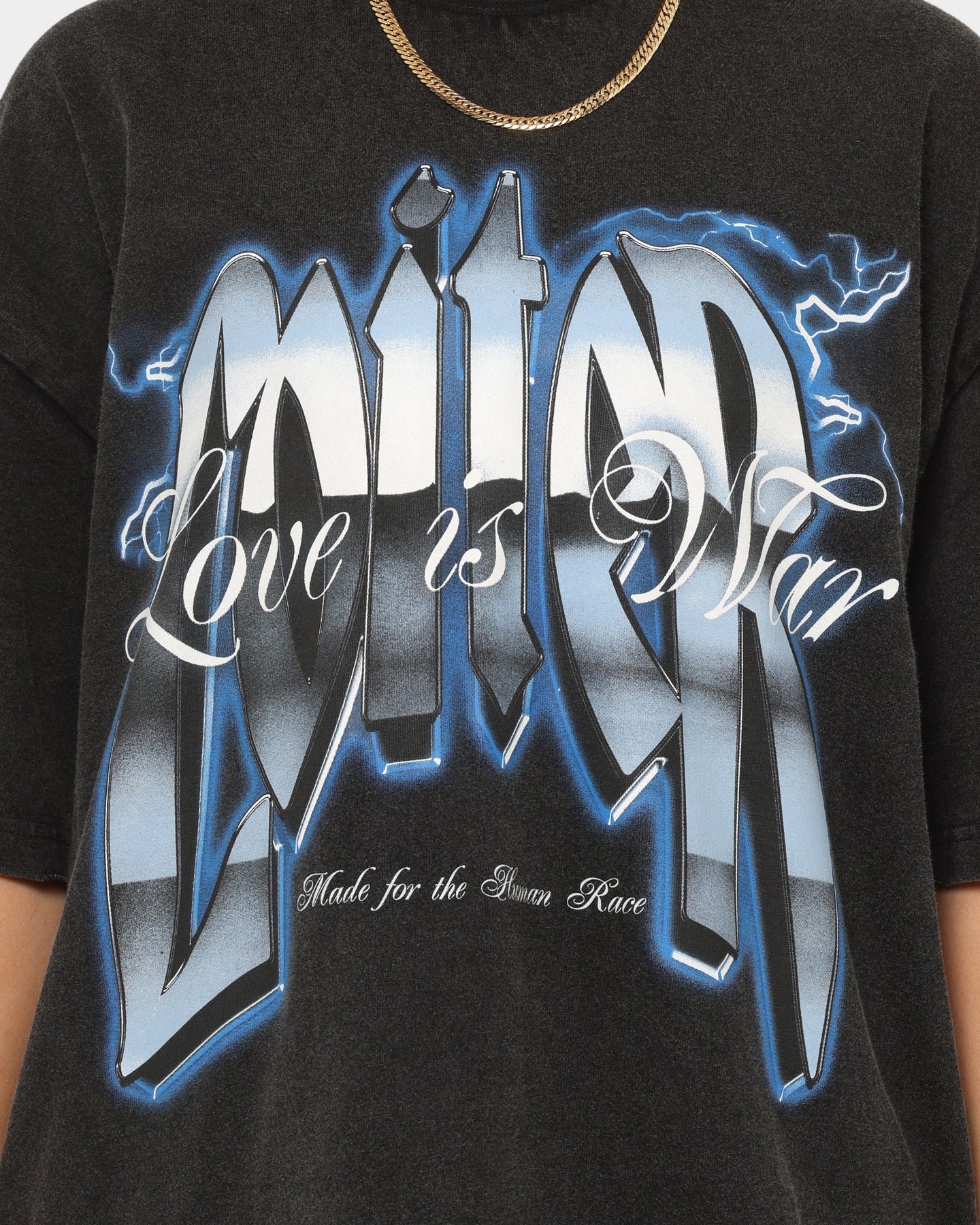 Loiter Love Is War Vintage T-Shirt Vintage Black Style001