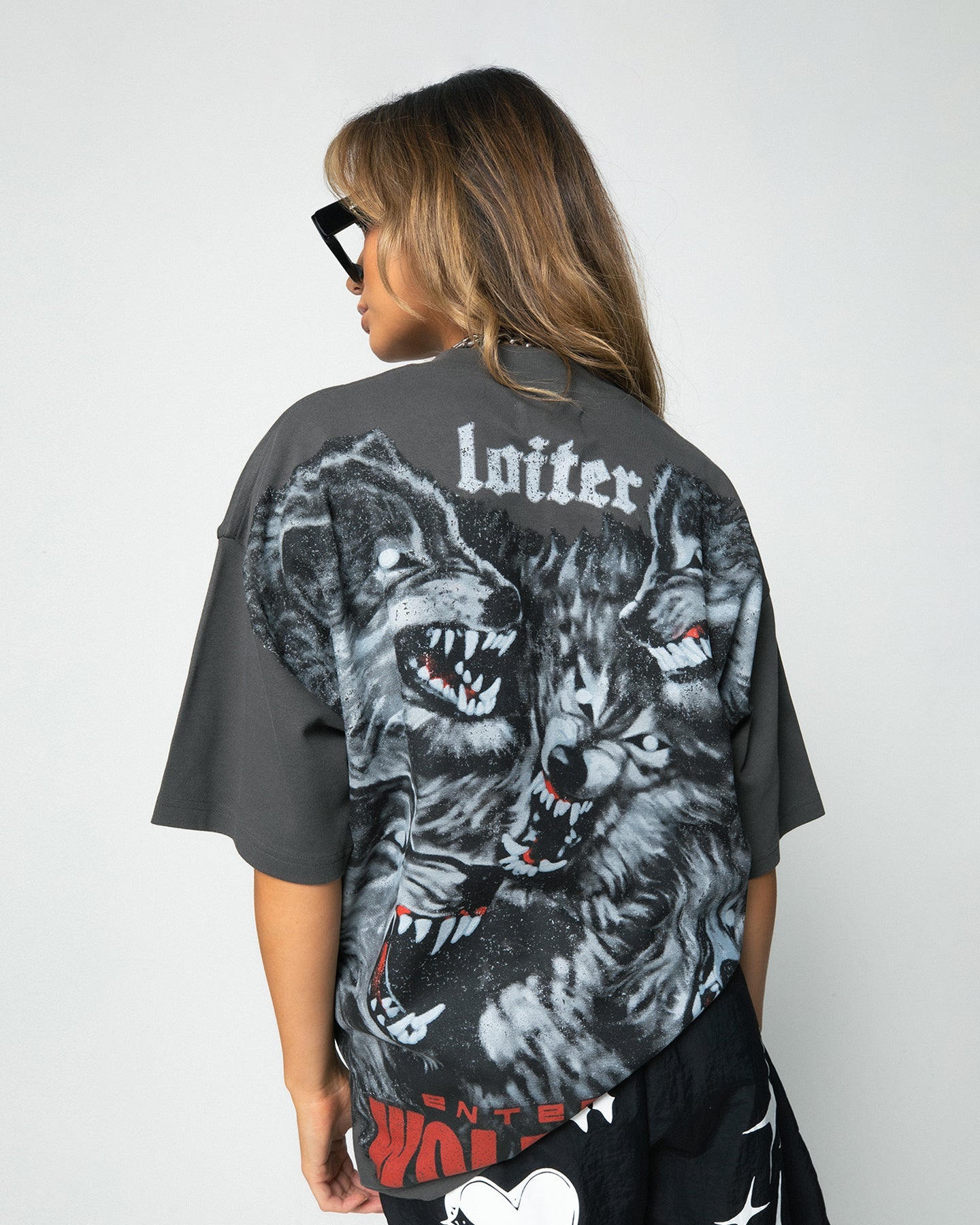 Loiter Wolf Pack Vintage T-Shirt Charcoal Style001