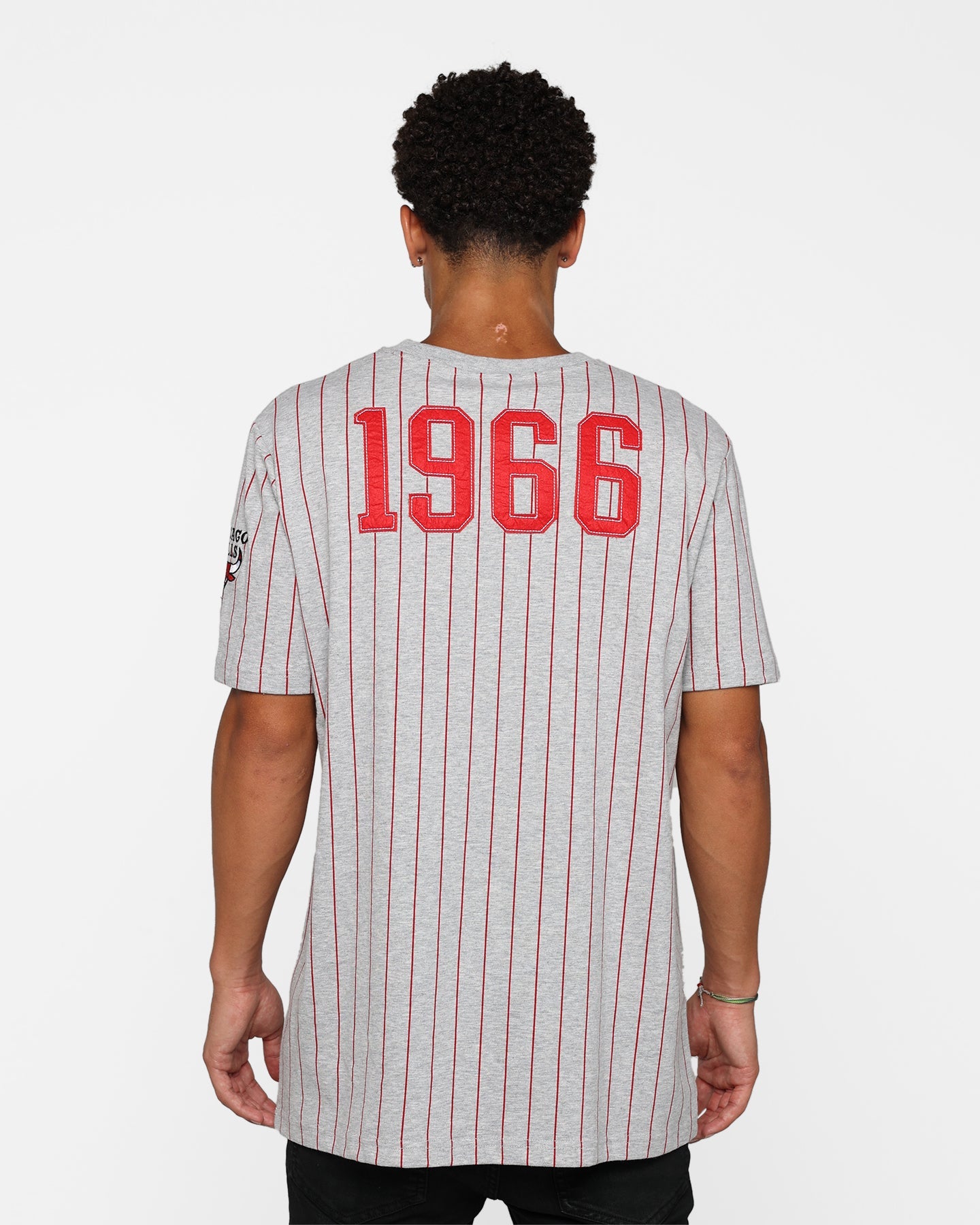 New Era Chicago Bulls Pinstripe T-Shirt Grey