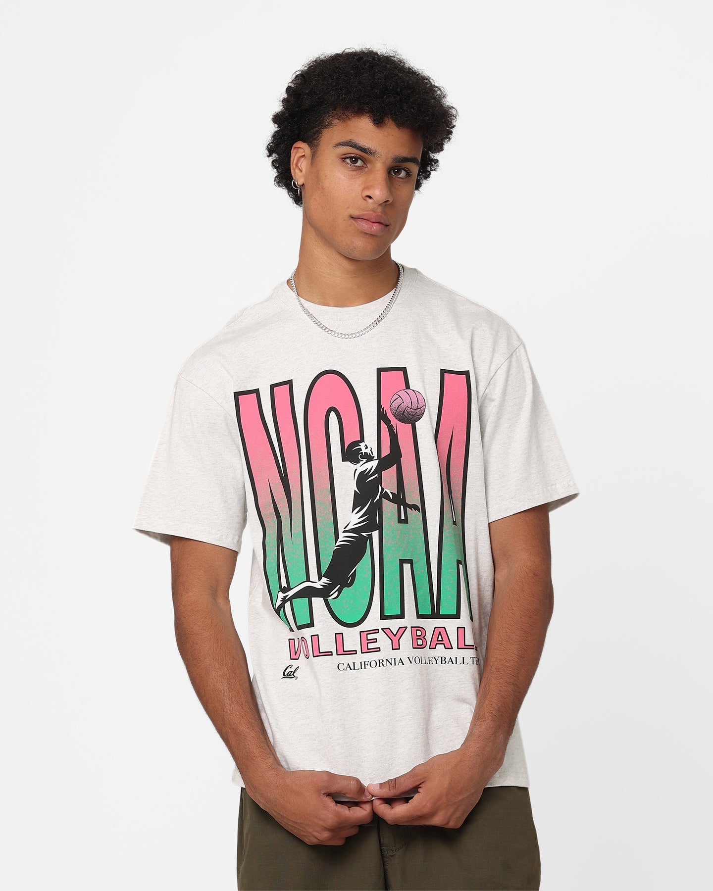 National Collegiate Athletic Association California Volleyball Team T-Shirt Vintage White