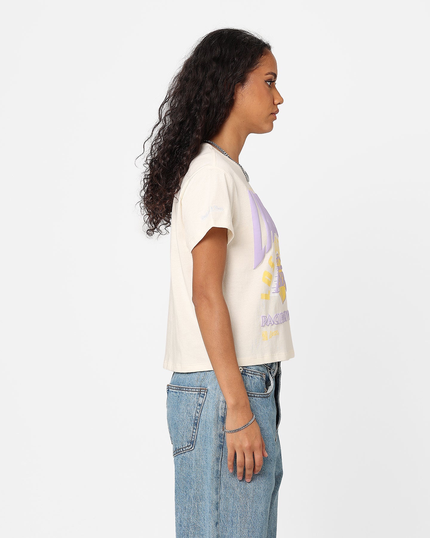 Mitchell & Ness Women's Los Angeles Lakers Baby T-Shirt Unbleached