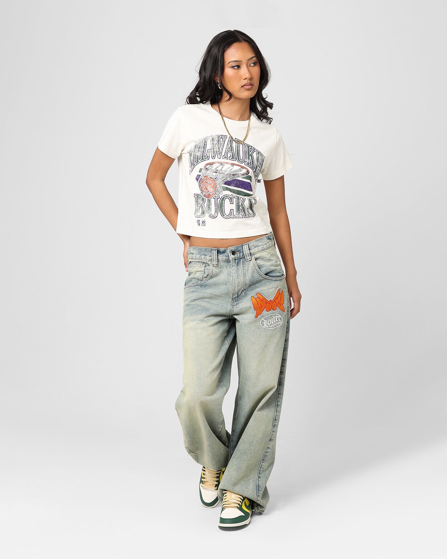 Mitchell & Ness Women's Milwaukee Bucks Dunk T-Shirt Unbleached