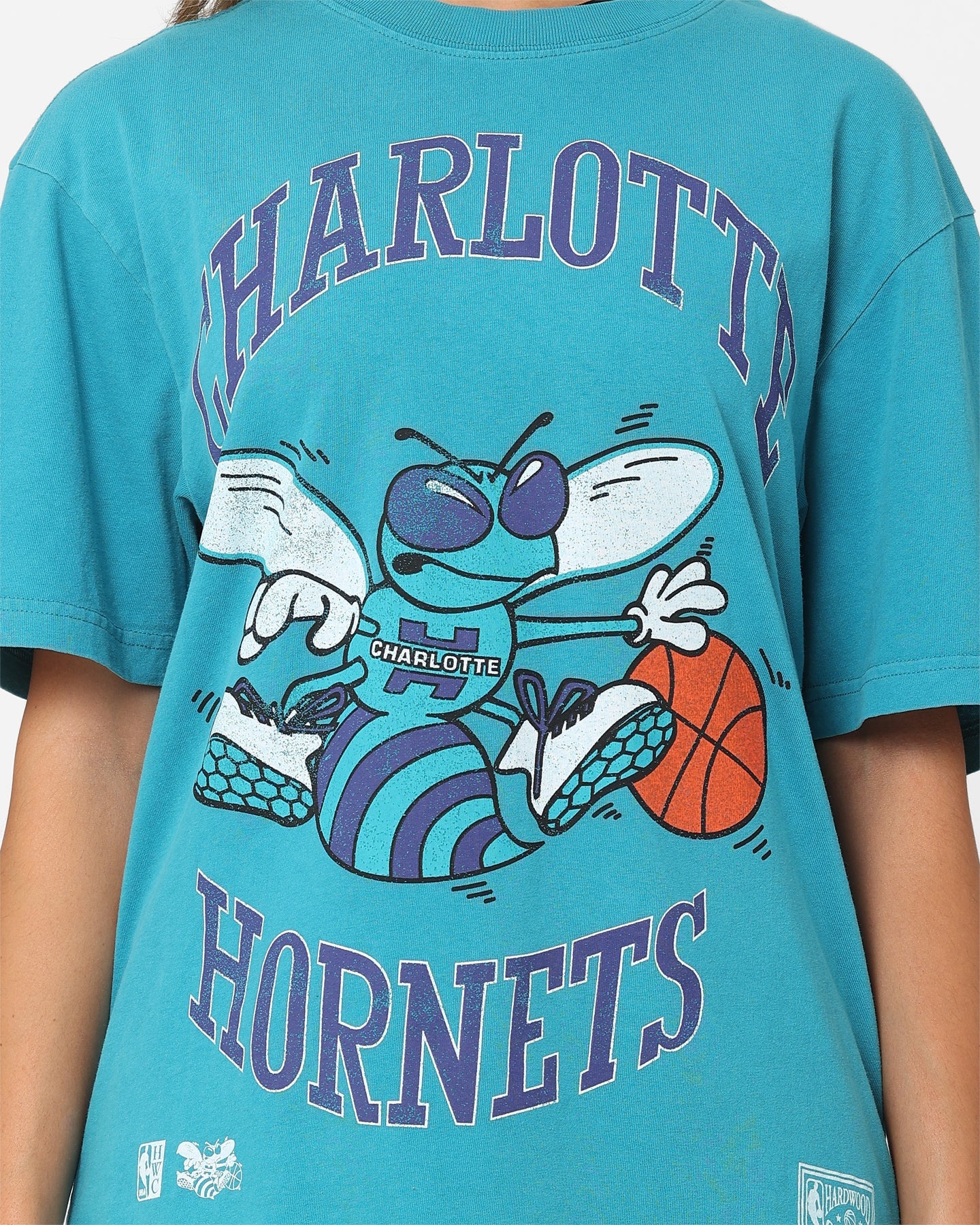 Mitchell & Ness Women's Charlotte Hornets XL Logo T-Shirt Hornets Teal