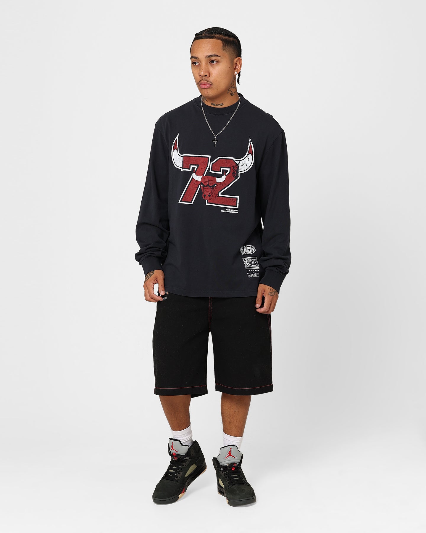 Mitchell & Ness Chicago Bulls 72 Bulls Record Long Sleeve Shirt Faded Black