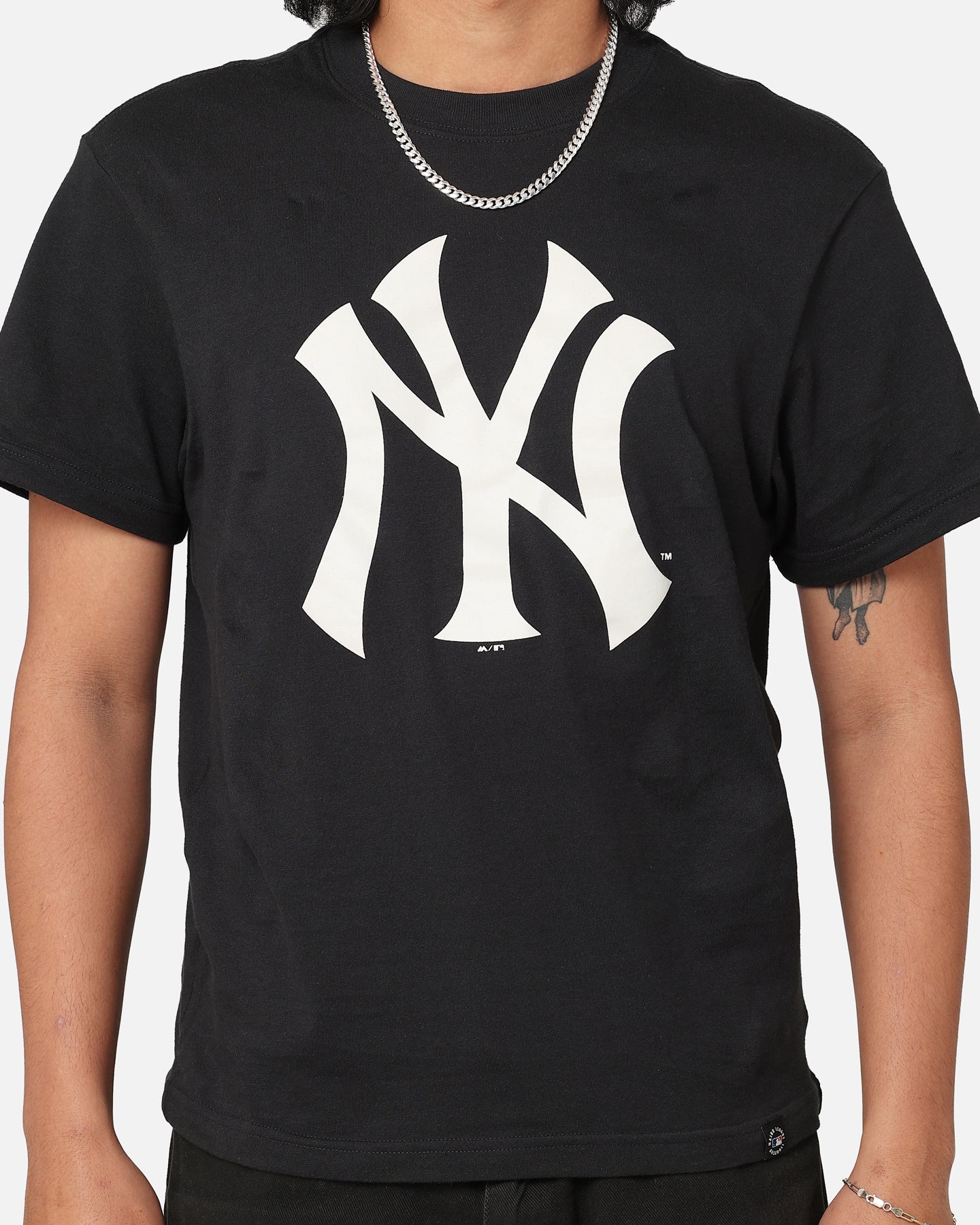 Majestic Athletic New York Yankees Core Logo T-Shirt Black