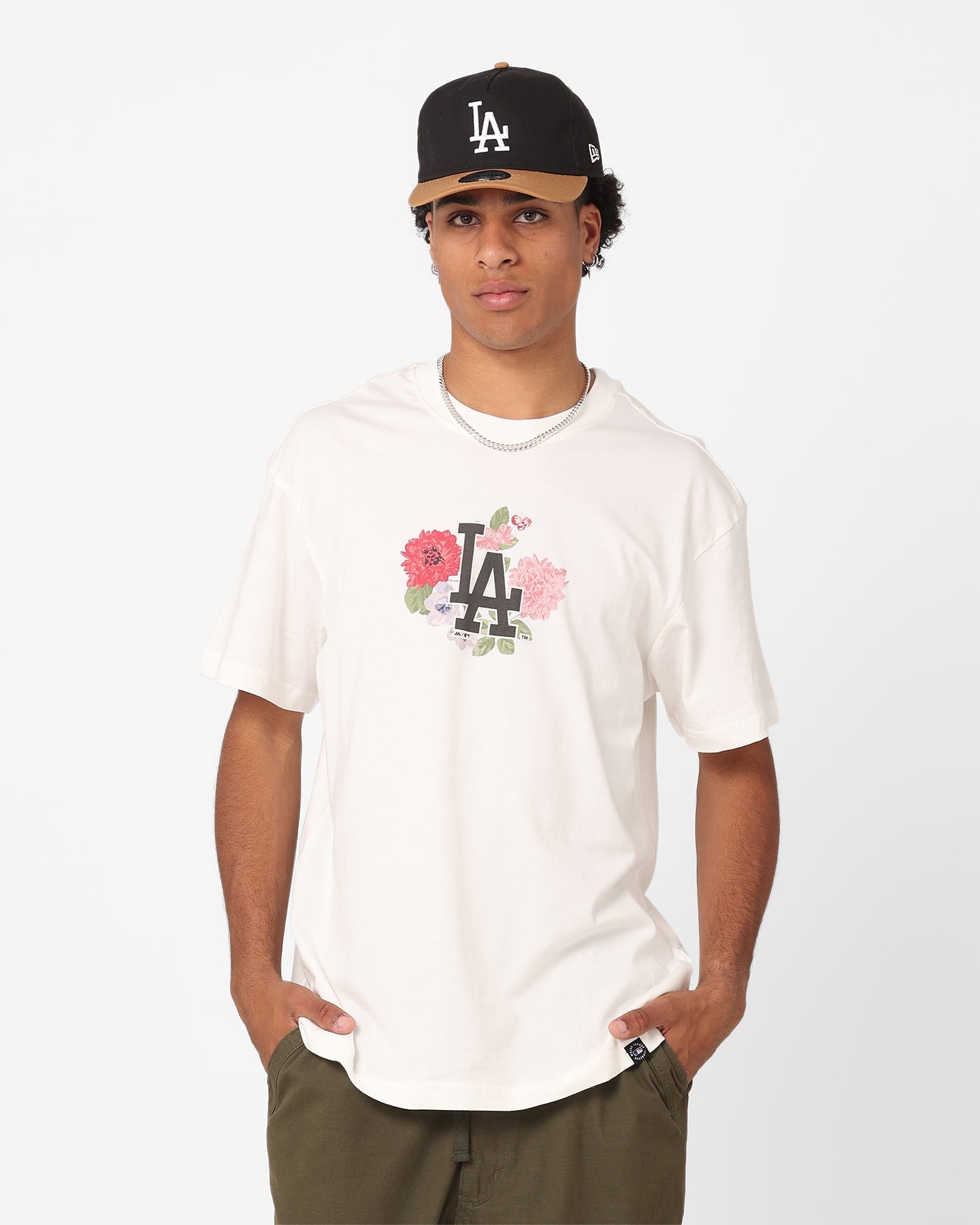 Majestic Athletic Los Angeles Dodgers Digi Floral Graphic T-Shirt Vintage White