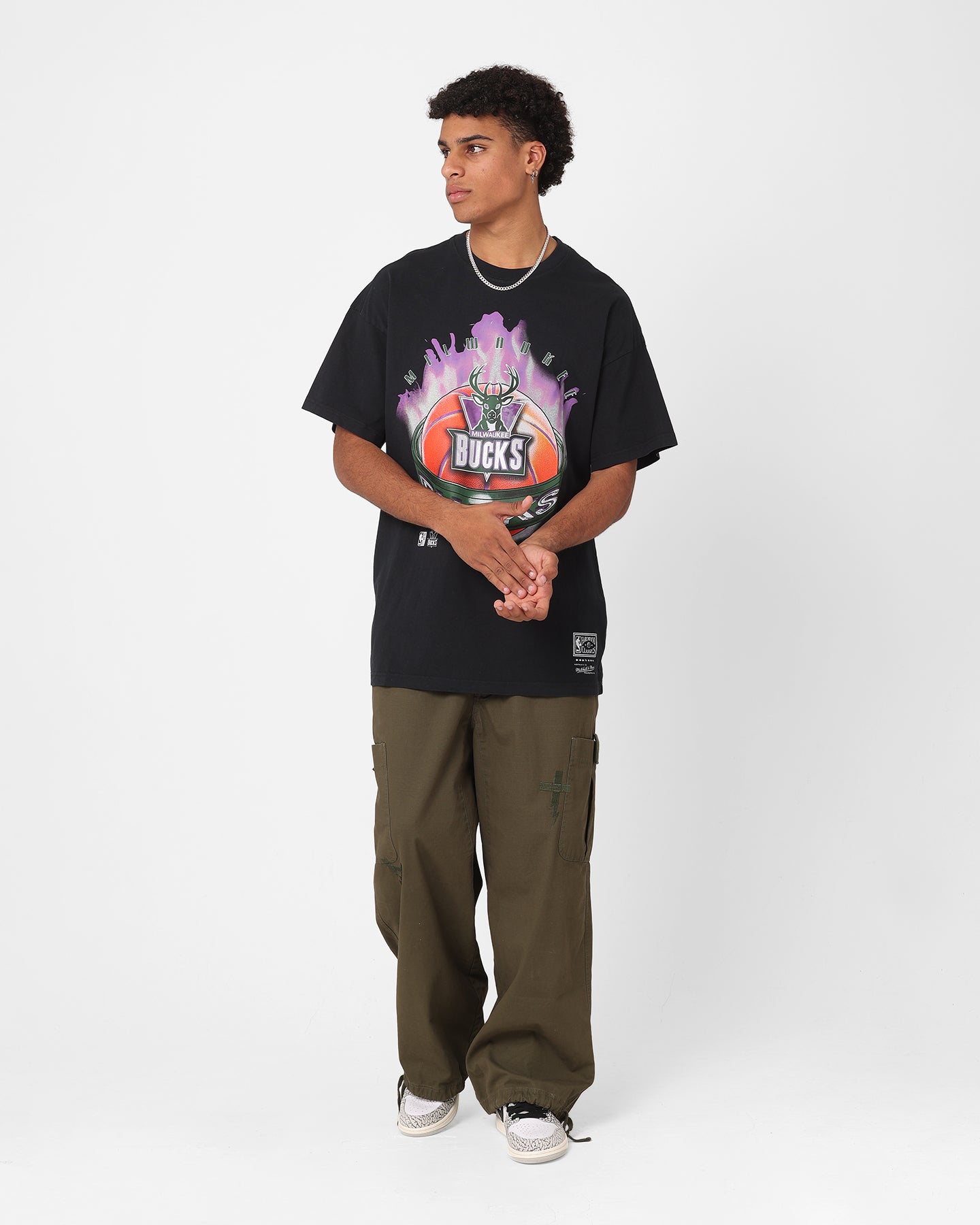 Mitchell & Ness Milwaukee Bucks On Fire T-Shirt Faded Black