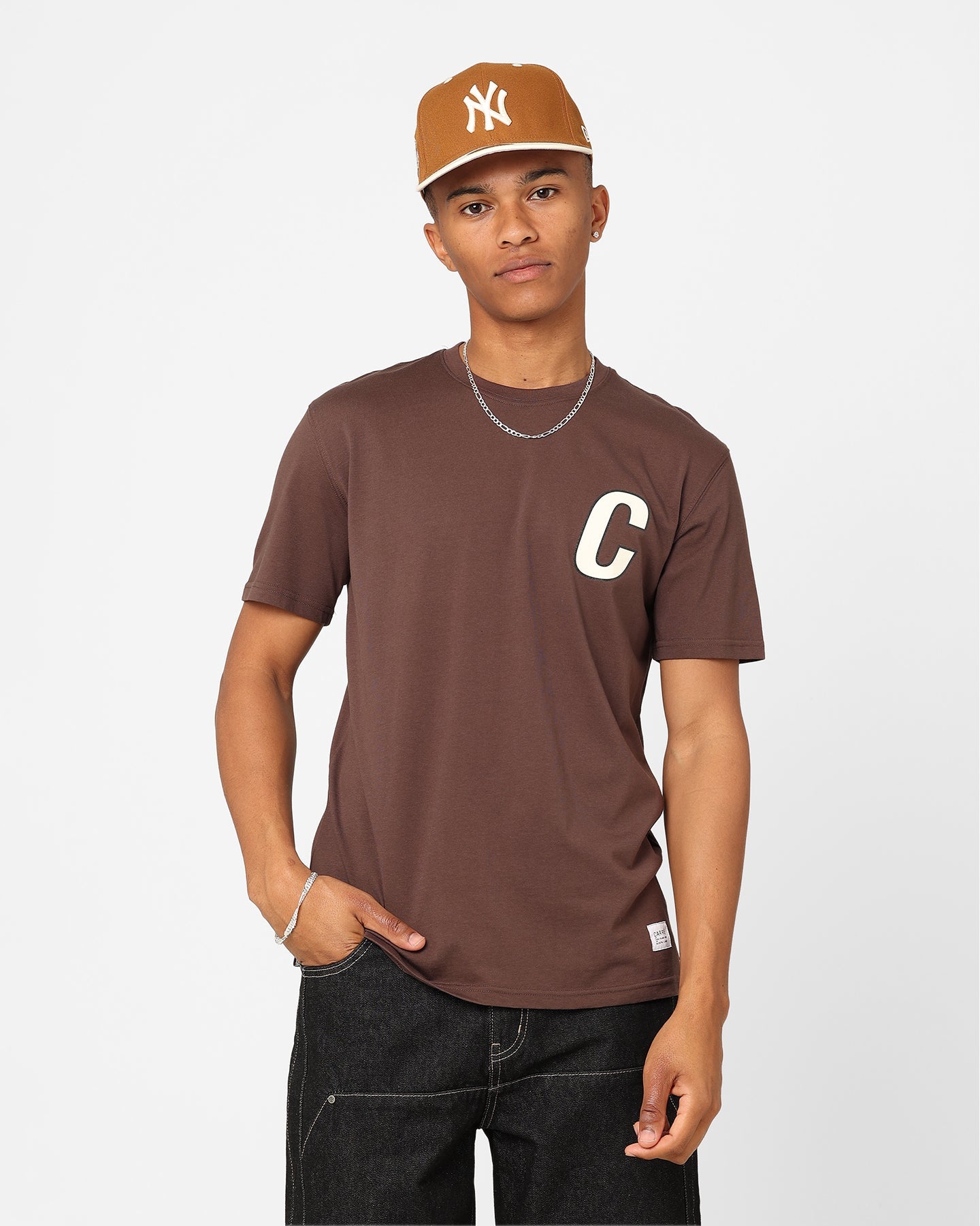 Carre Class T-Shirt Dark Brown