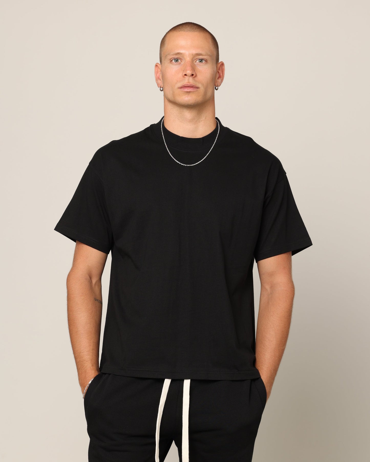 Carr√© Blanc T-Shirt Black