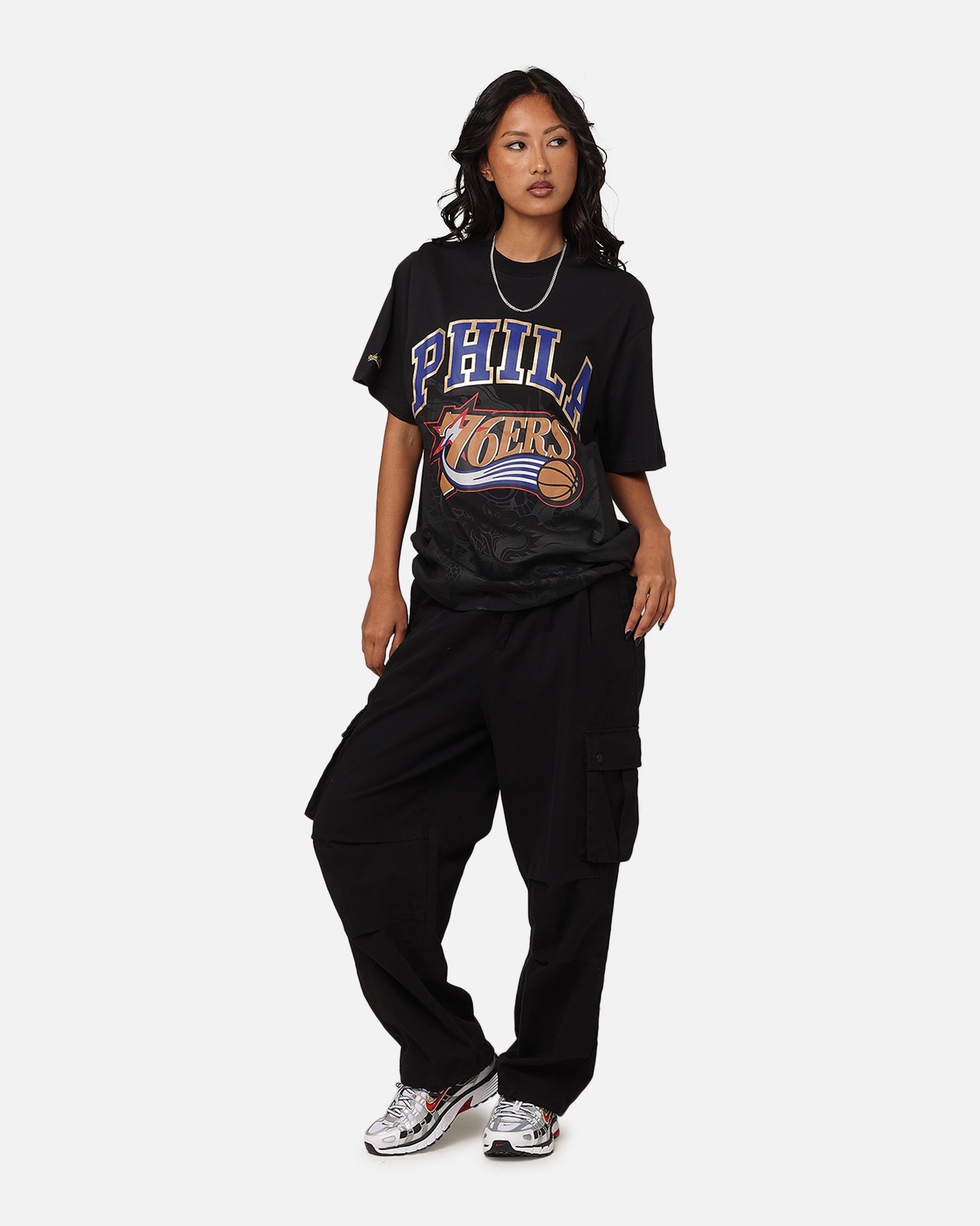 Mitchell & Ness Philadelphia 76ers Year Of The Dragon T-Shirt Faded Black Style001