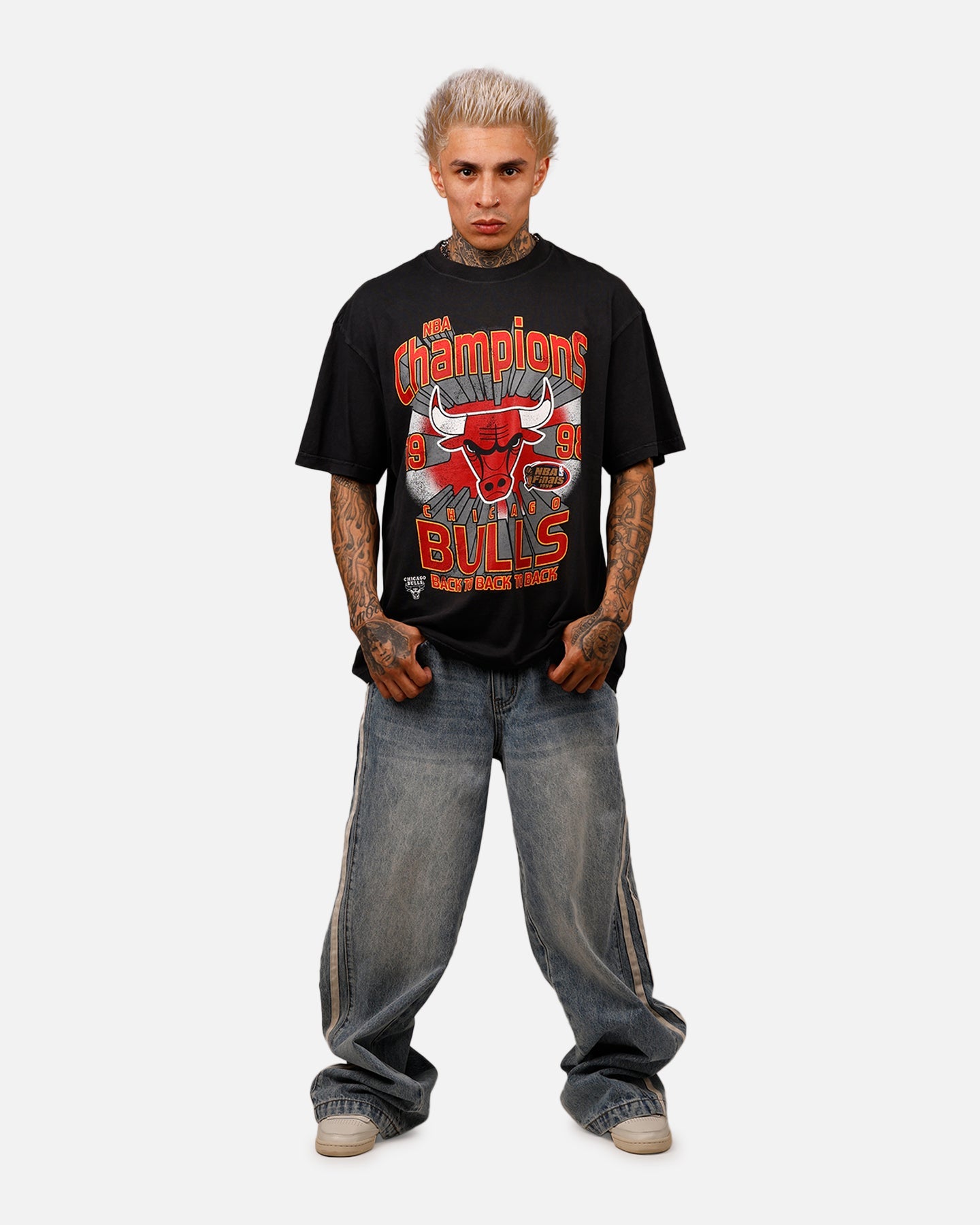 Mitchell & Ness Chicago Bulls Explode Champions T-Shirt Overdyed Black