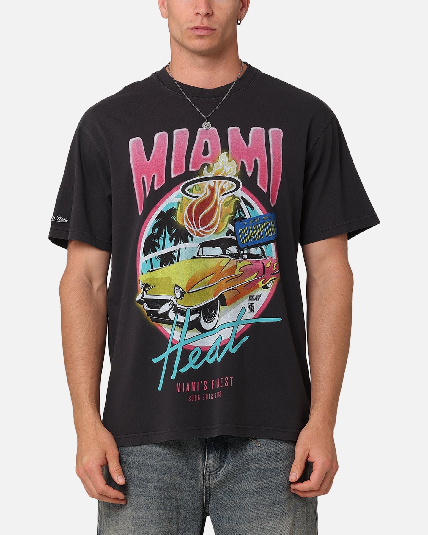 Mitchell & Ness Miami Heat Cruising T-Shirt Faded Black