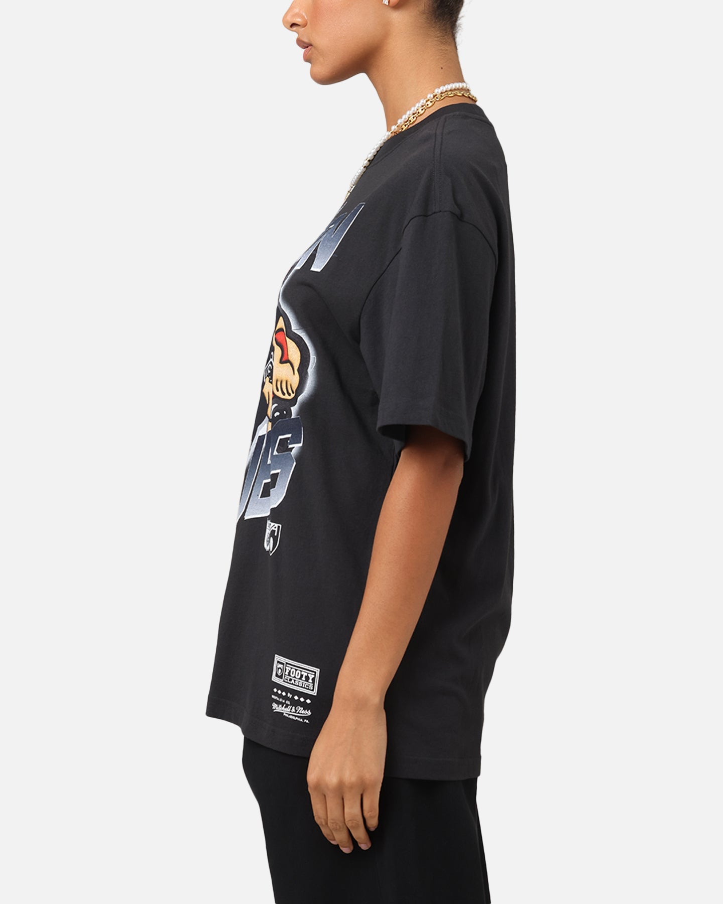Mitchell & Ness Carlton Blues Mascot Character T-Shirt Faded Black Style001