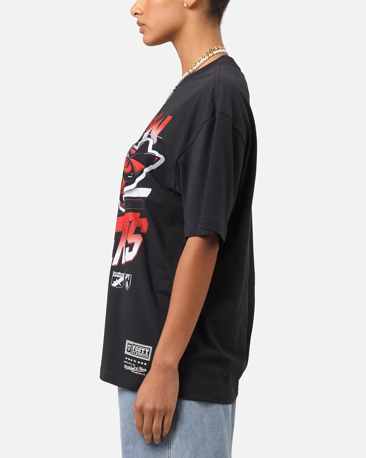 Mitchell & Ness Essendon Bombers Mascot Character T-Shirt Faded Black Style001