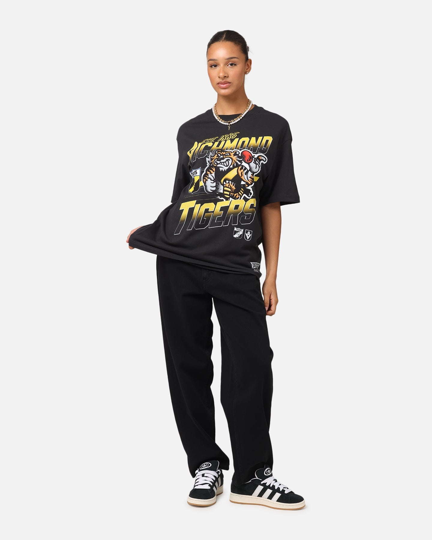 Mitchell & Ness Richmond Tigers Mascot Character T-Shirt Faded Black Style001