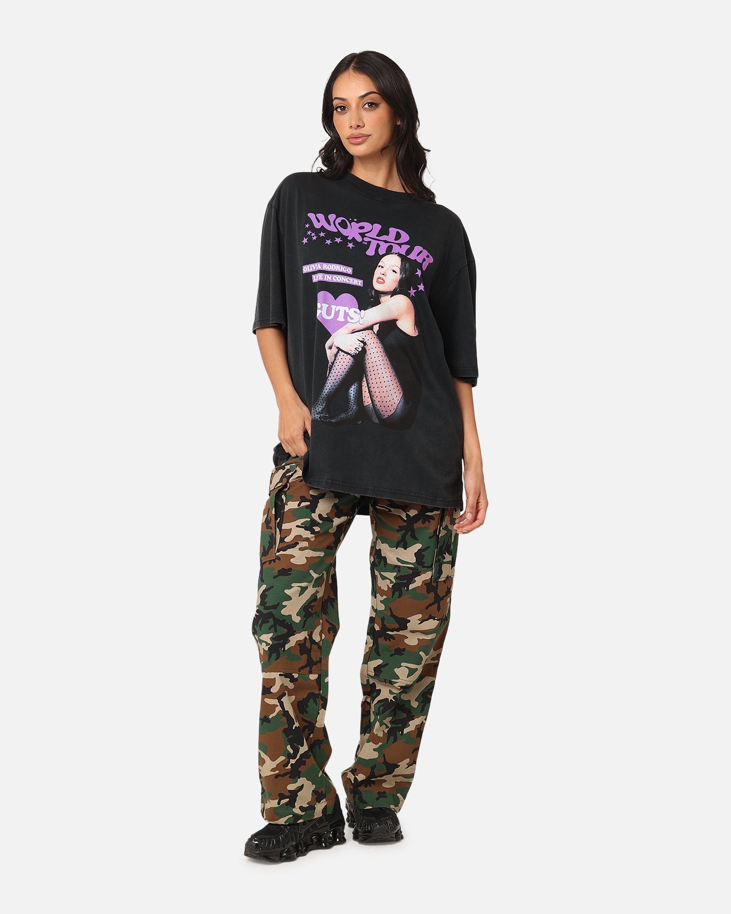 Bravado Olivia Rodrigo Guts T-Shirt Washed Black Style001