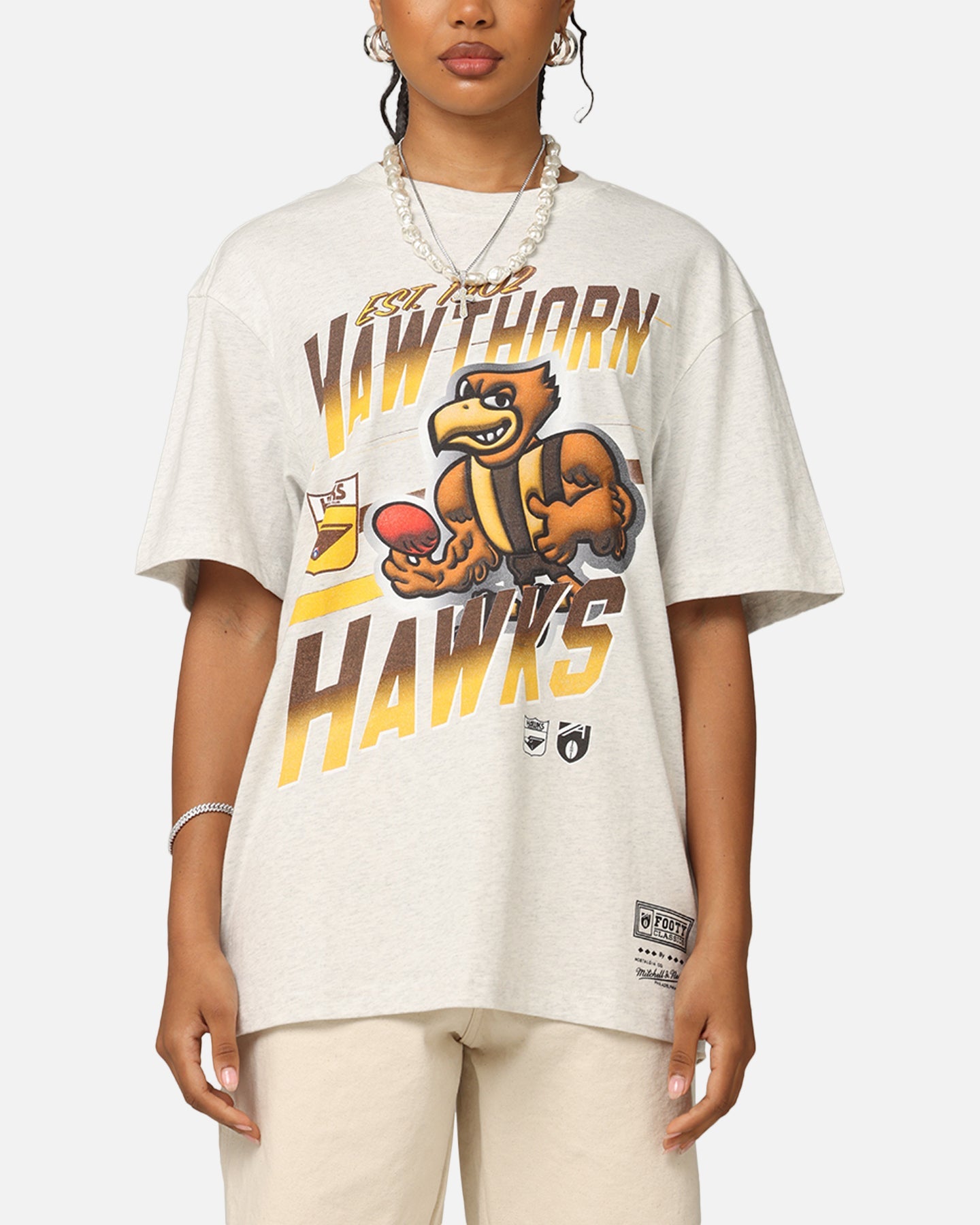 Mitchell & Ness Hawthorn Hawks Mascot Character T-Shirt Silver Marle Style001