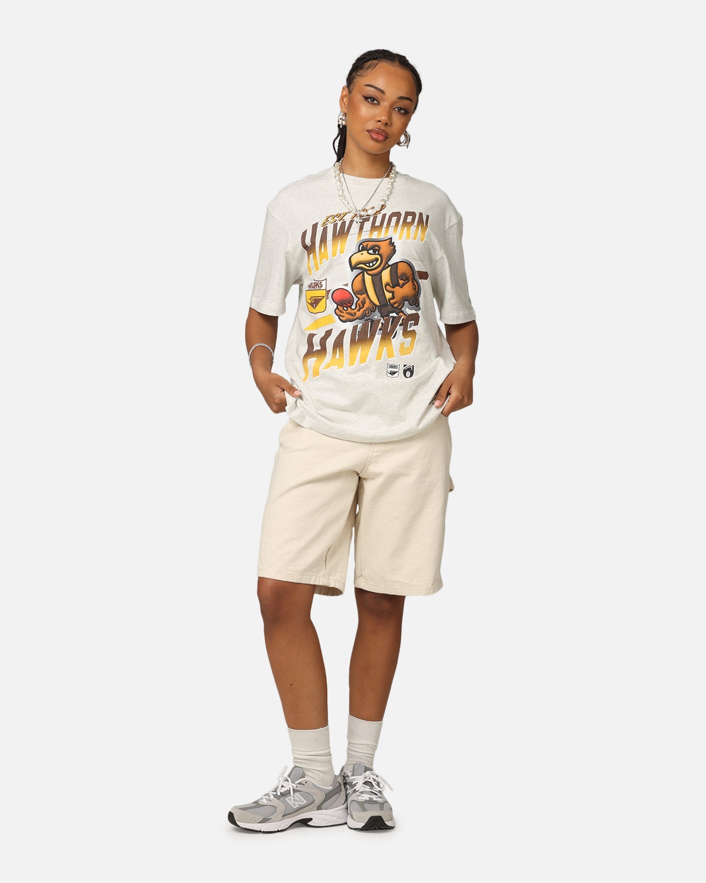 Mitchell & Ness Hawthorn Hawks Mascot Character T-Shirt Silver Marle Style001