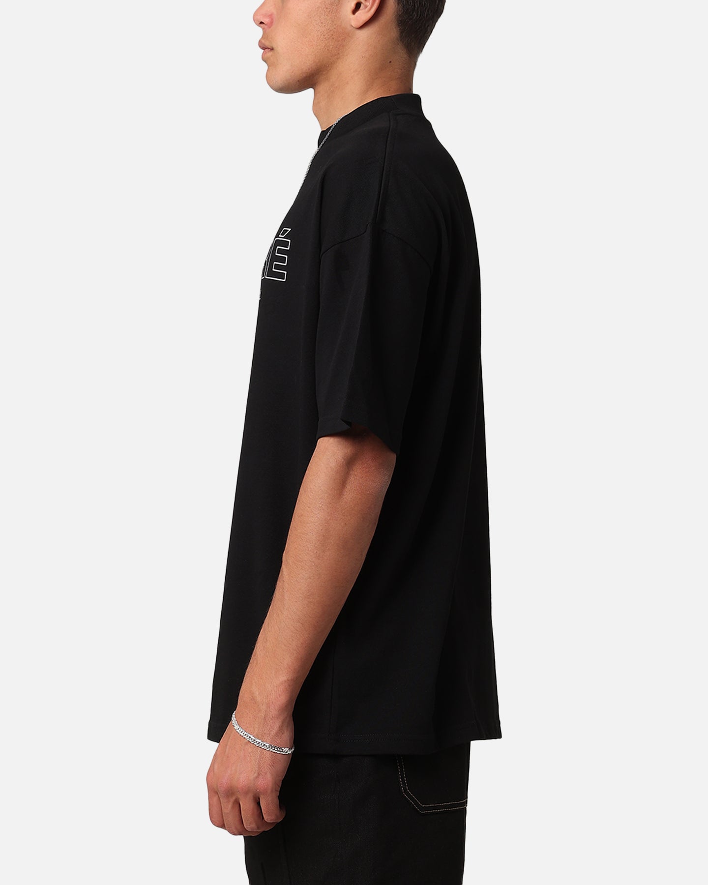 Carre Out Motion T-Shirt Black