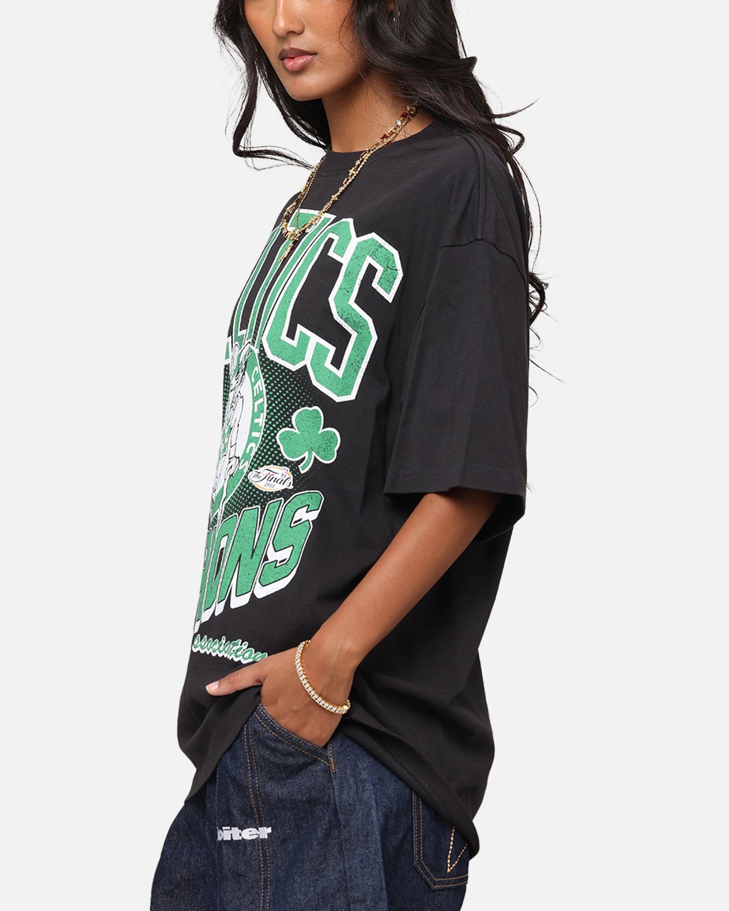 Mitchell & Ness Boston Celtics Champions 'Luck of the Irish' T-Shirt Faded Black Style001